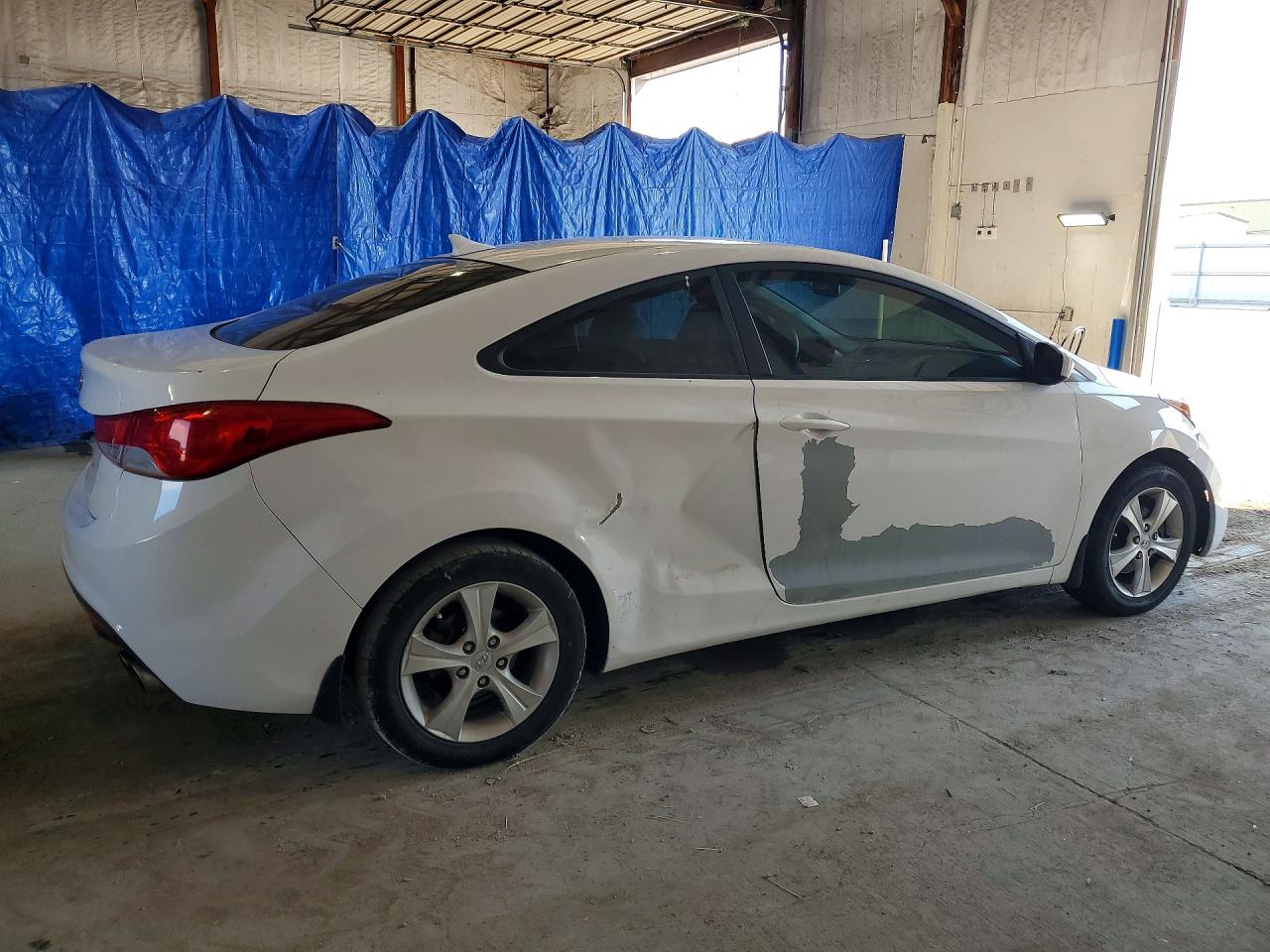 2013 Hyundai Elantra Coupe Gs White vin: KMHDH6AEXDU012836