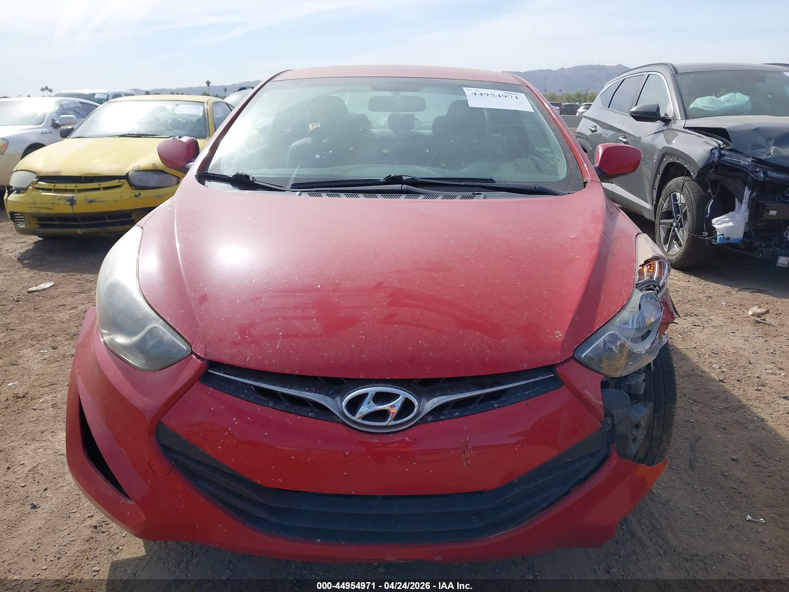 2013 Hyundai Elantra Gs Красный vin: KMHDH6AEXDU020564