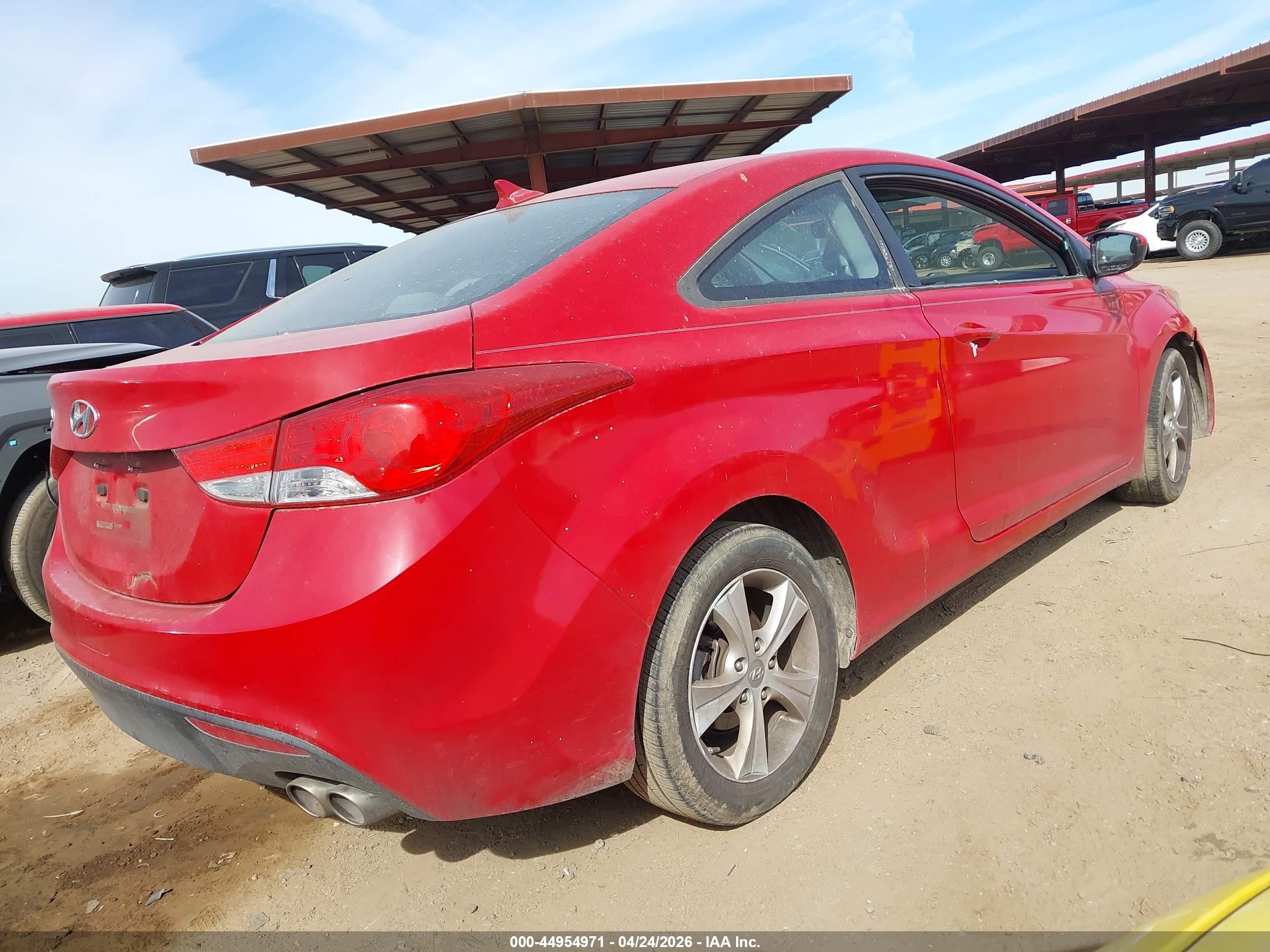 2013 Hyundai Elantra Gs Красный vin: KMHDH6AEXDU020564