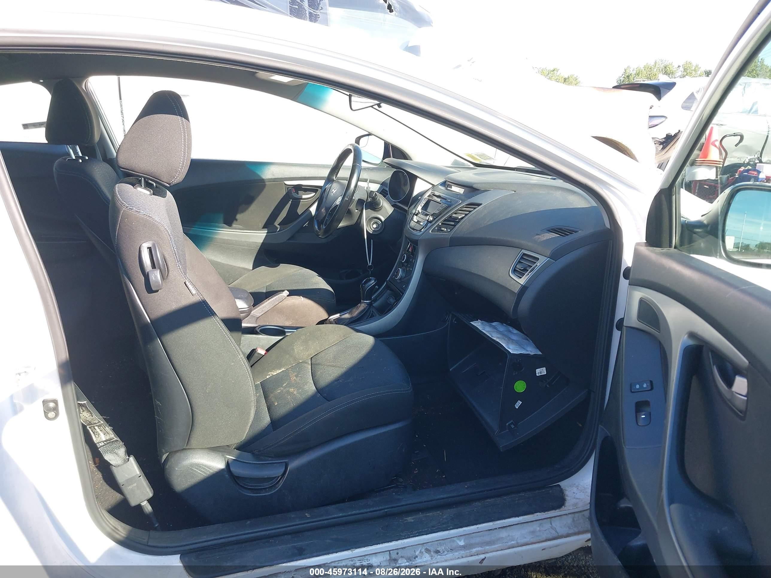 2014 Hyundai Elantra White vin: KMHDH6AH0EU027700