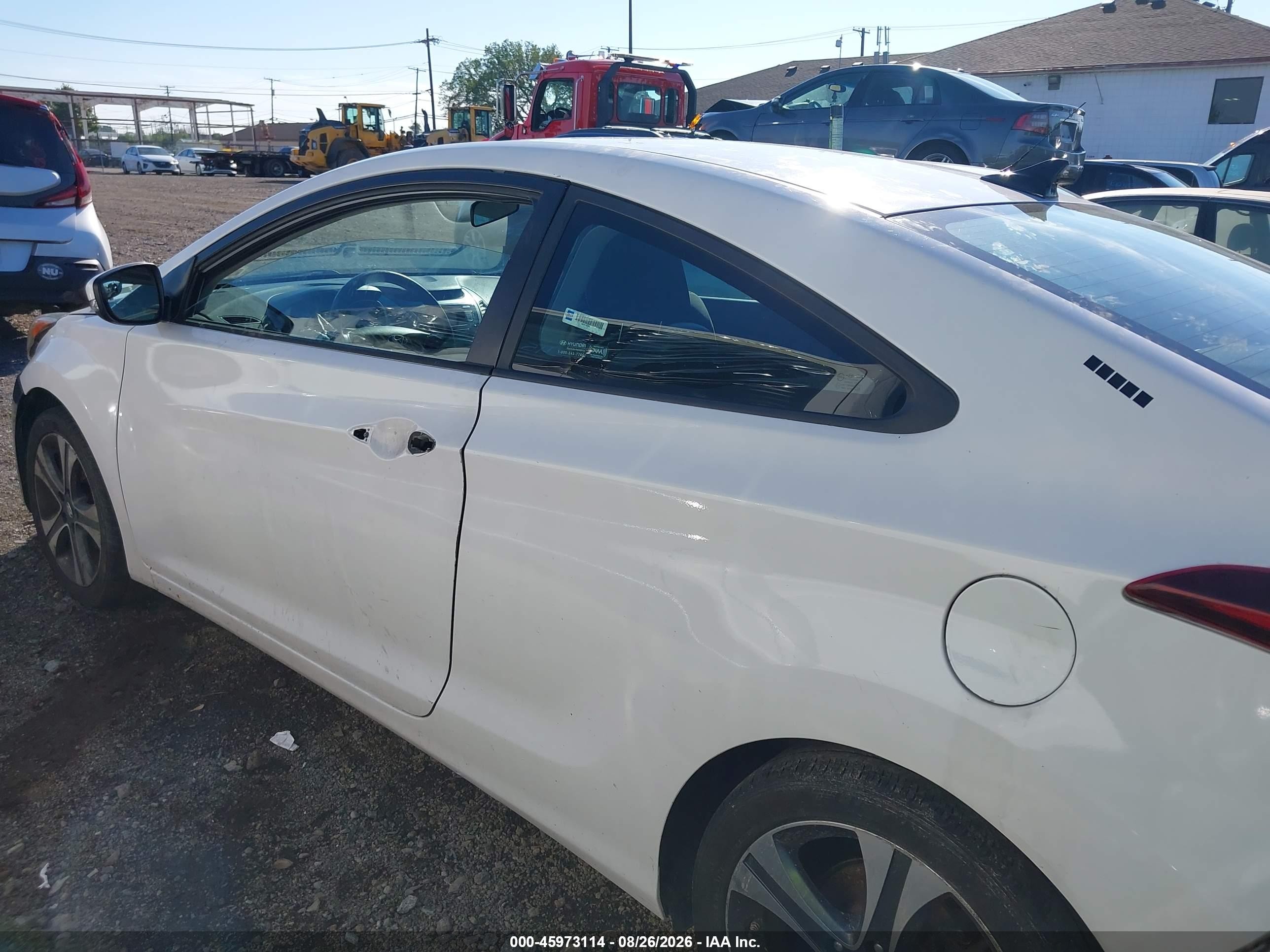 2014 Hyundai Elantra White vin: KMHDH6AH0EU027700