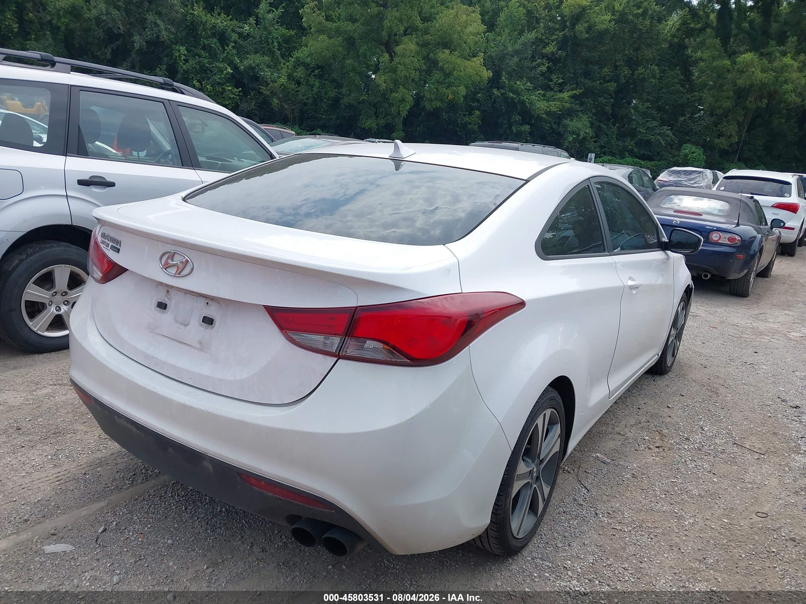 2014 Hyundai Elantra   White vin: KMHDH6AH0EU028524