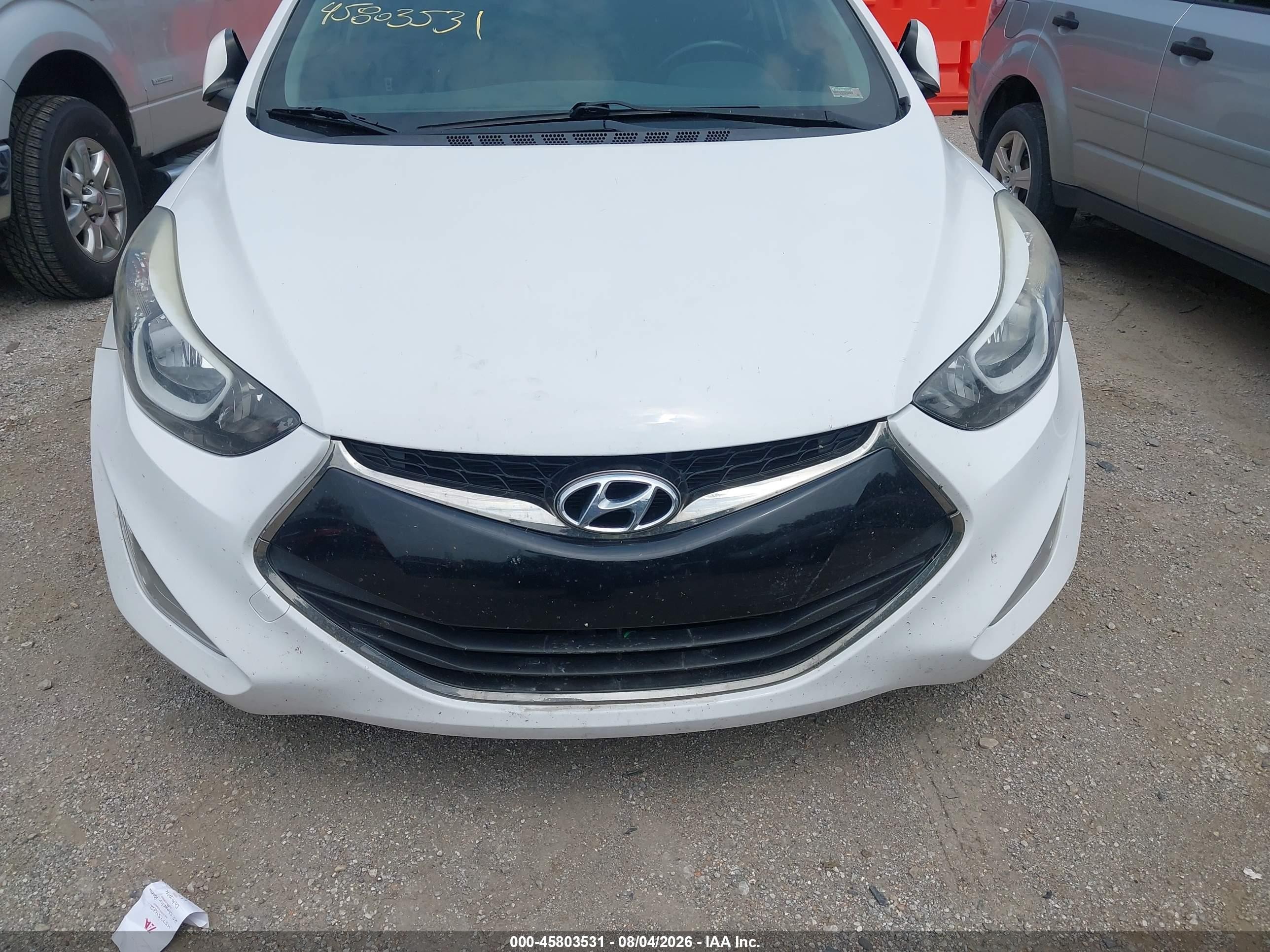 2014 Hyundai Elantra   White vin: KMHDH6AH0EU028524