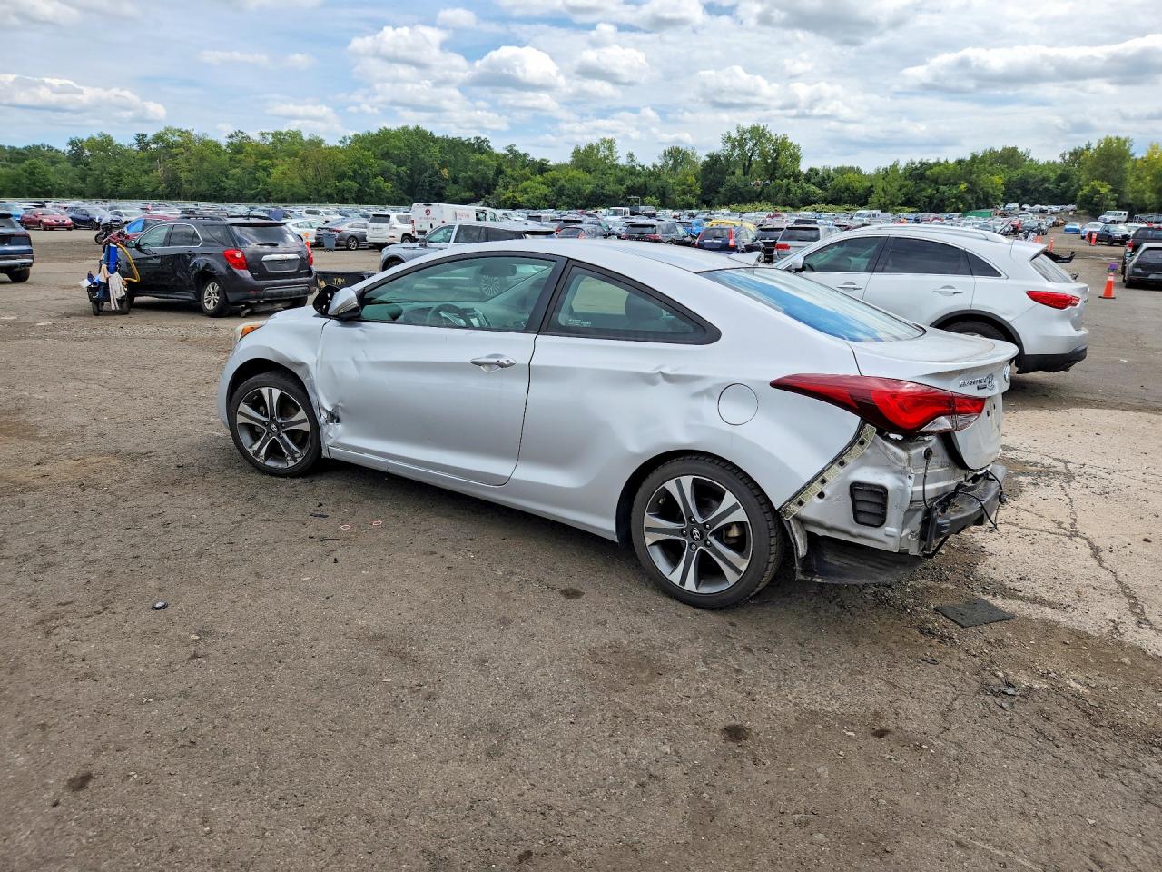 2014 Hyundai Elantra Coupe Base Silver vin: KMHDH6AH1EU027771