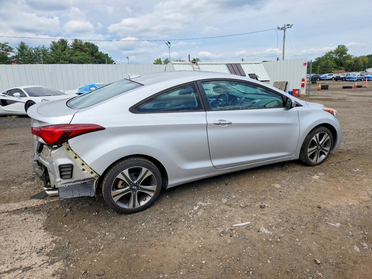2014 Hyundai Elantra Coupe Base Silver vin: KMHDH6AH1EU027771