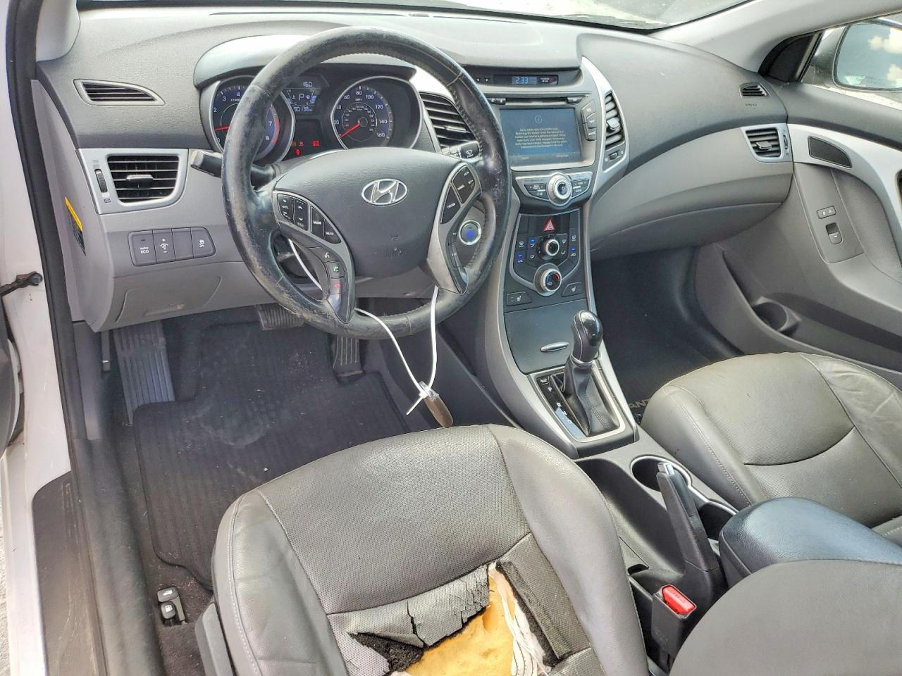 2014 Hyundai Elantra Coupe Base White vin: KMHDH6AH2EU025902