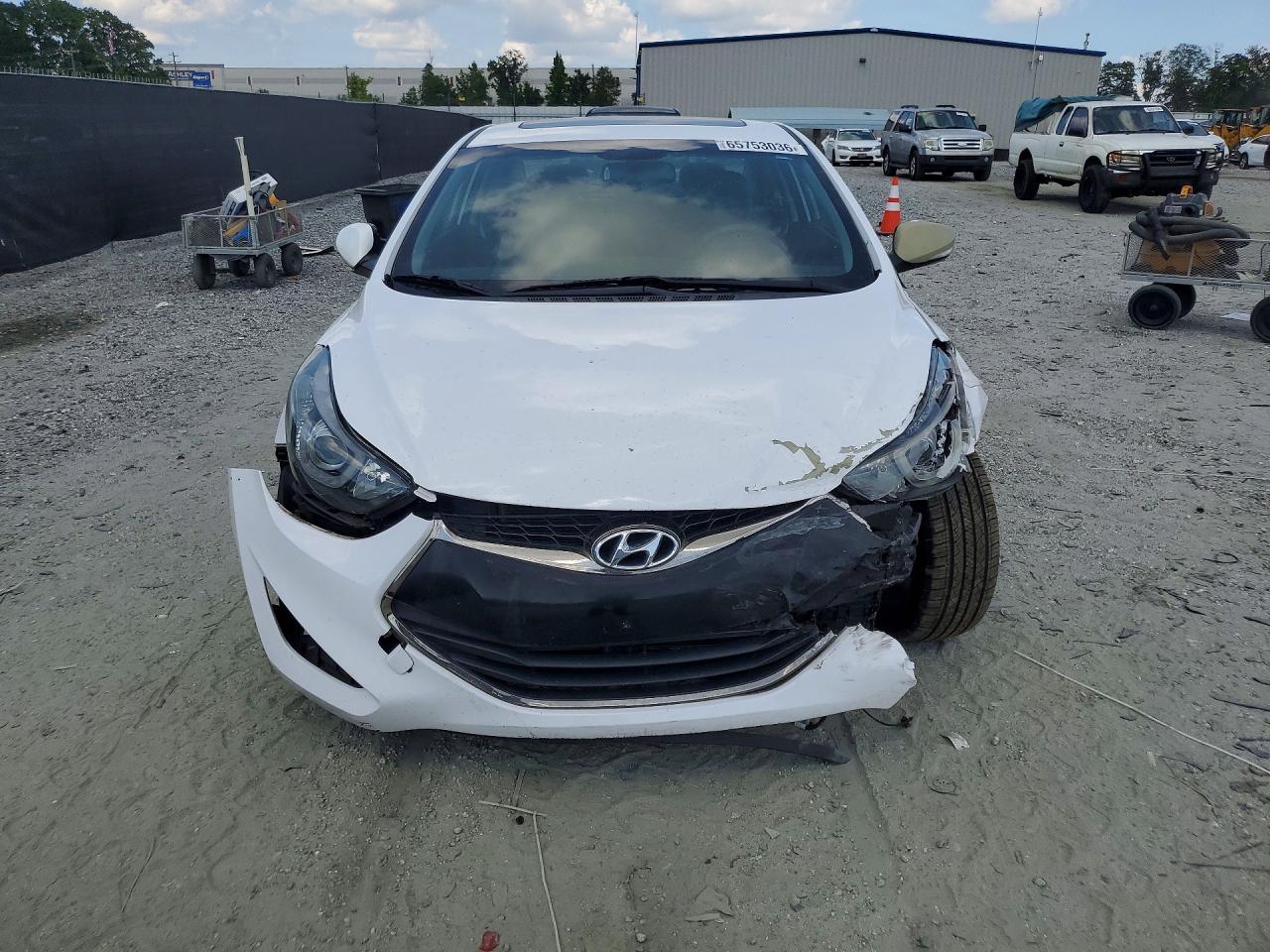 2014 Hyundai Elantra Coupe Base White vin: KMHDH6AH2EU025902