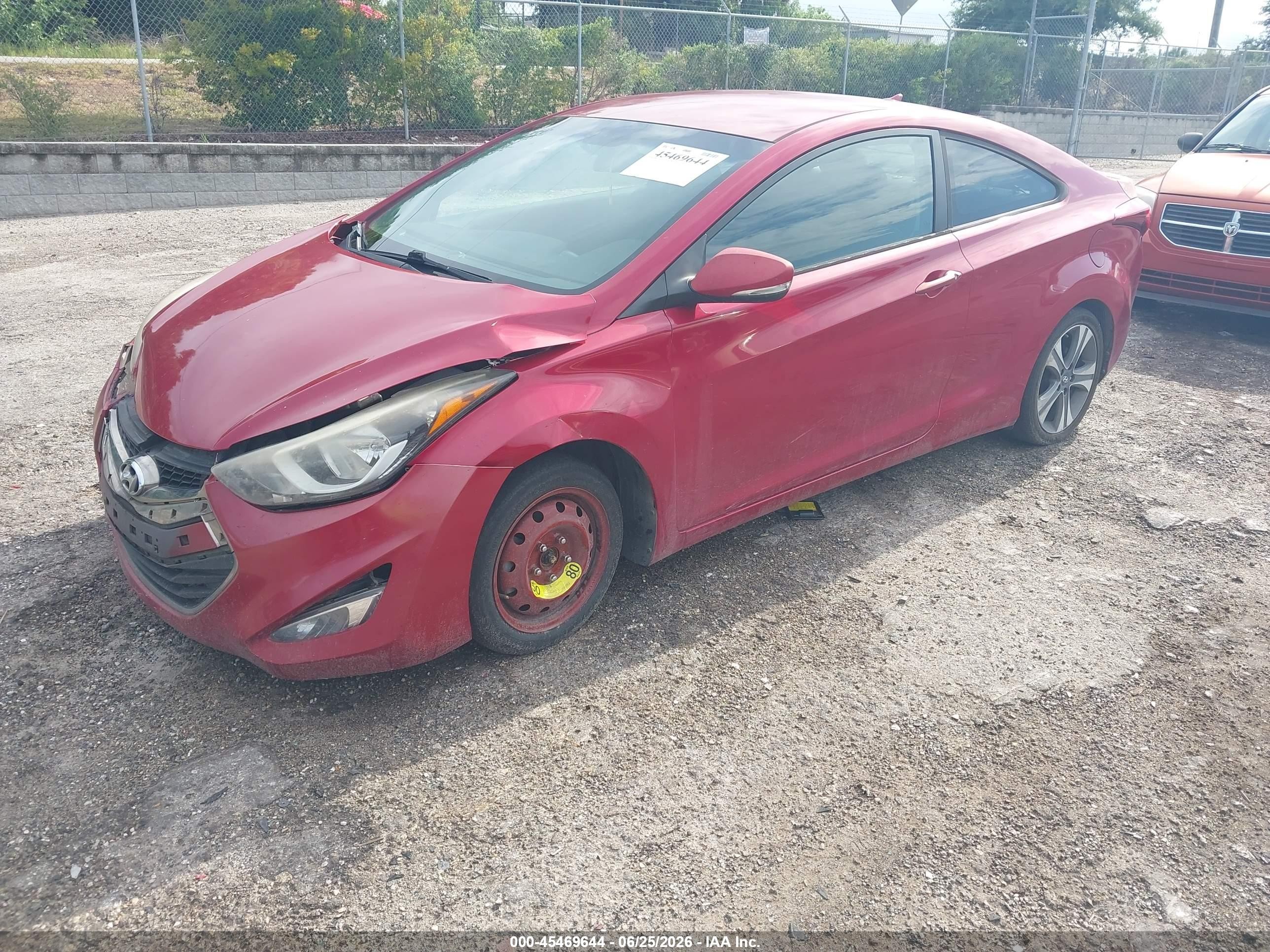 2014 Hyundai Elantra   Red vin: KMHDH6AH2EU028895