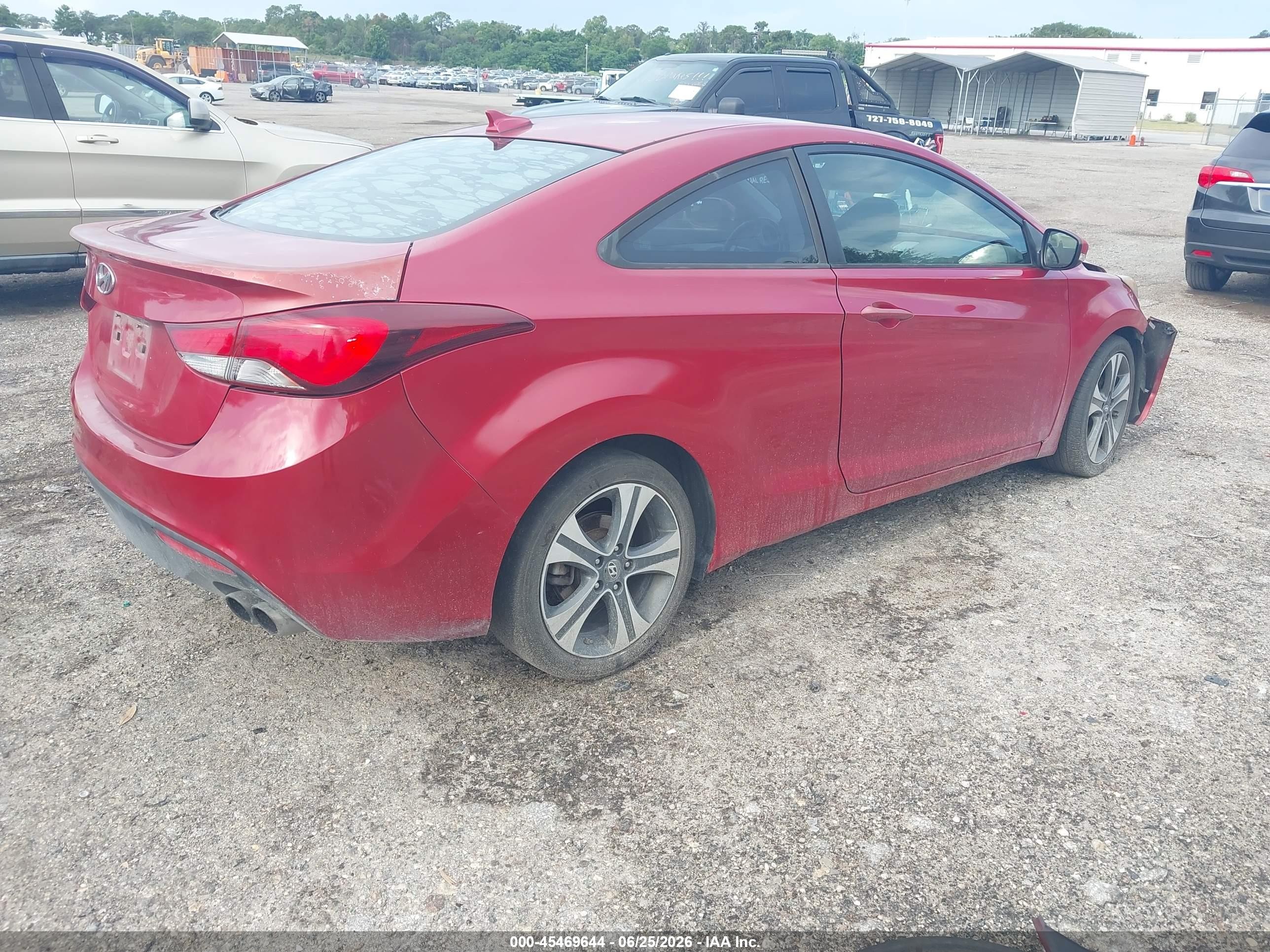 2014 Hyundai Elantra   Red vin: KMHDH6AH2EU028895