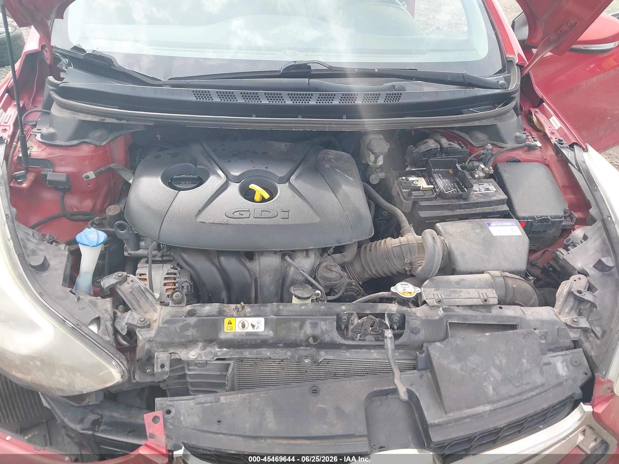 2014 Hyundai Elantra   Red vin: KMHDH6AH2EU028895