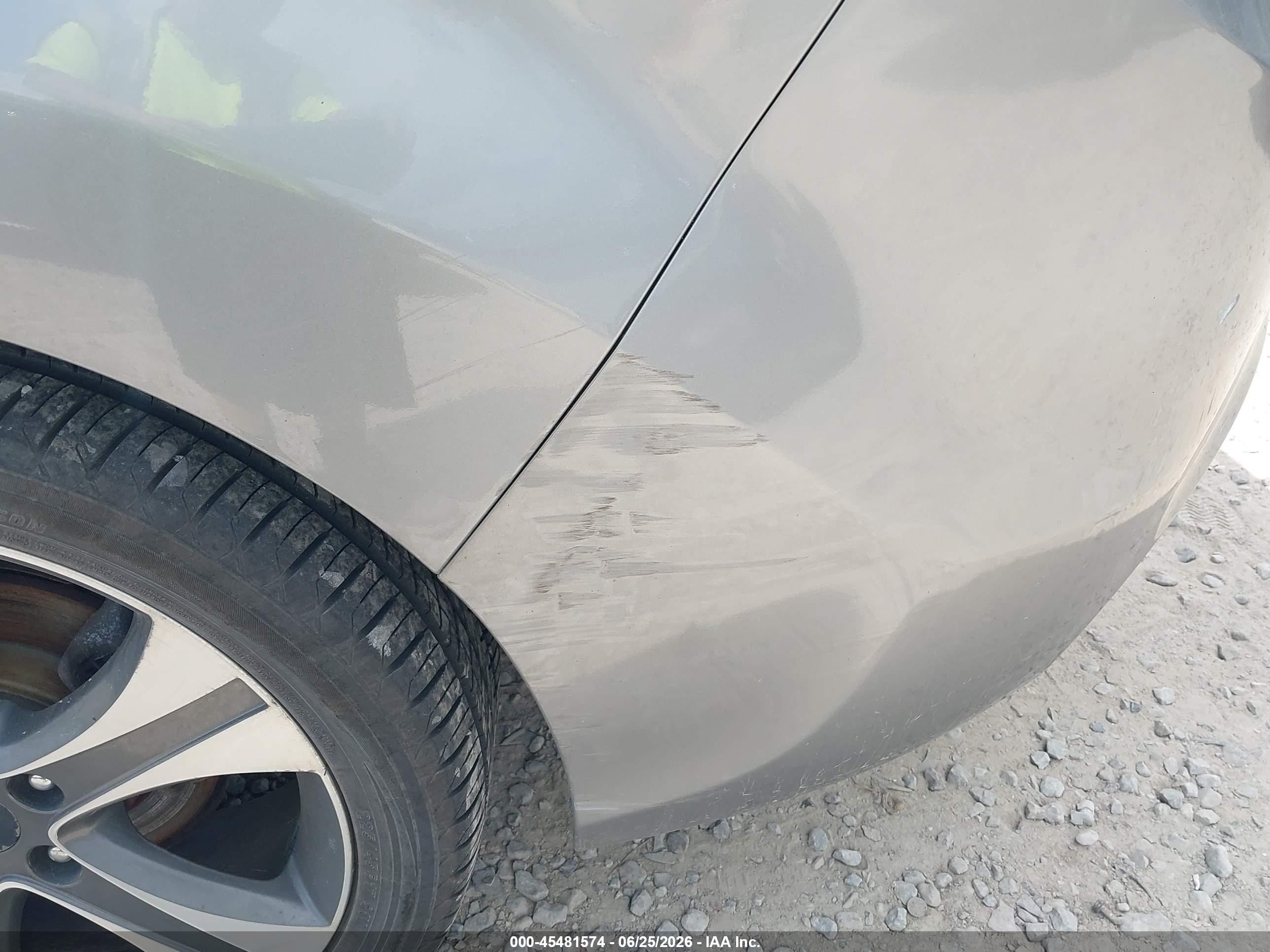 2014 Hyundai Elantra Silver vin: KMHDH6AH3EU028310
