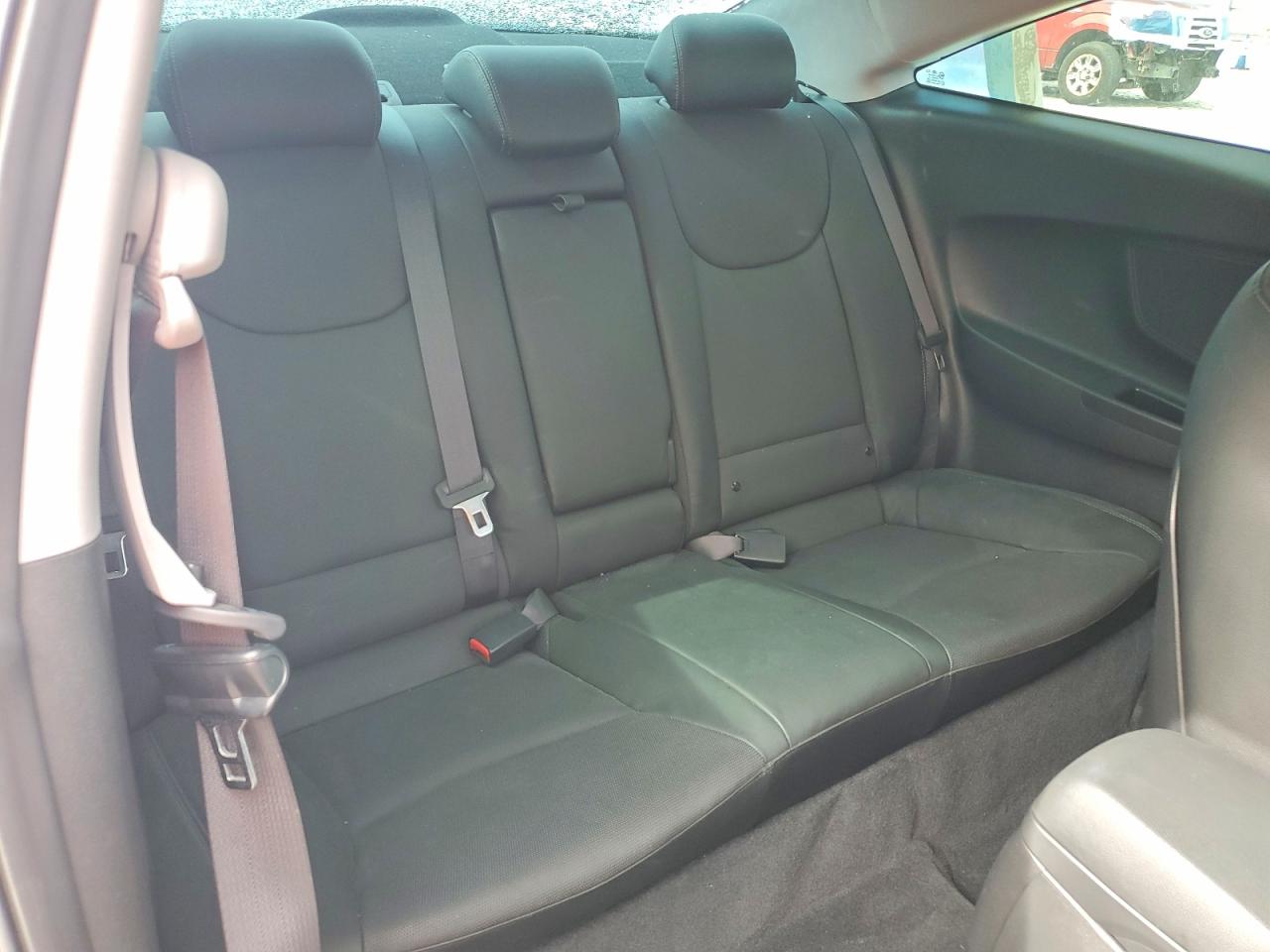 2014 Hyundai Elantra Coupe Base Красный vin: KMHDH6AH4EU024217