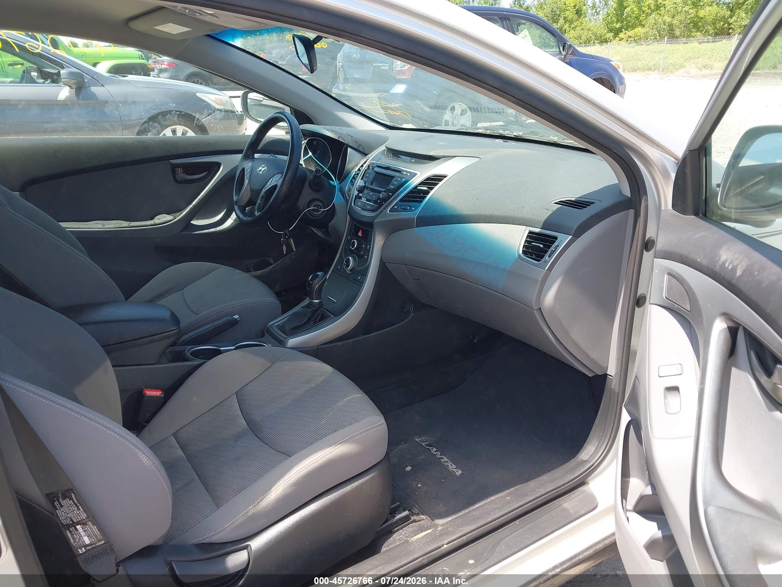 2014 Hyundai Elantra   Серебряный vin: KMHDH6AH4EU026484