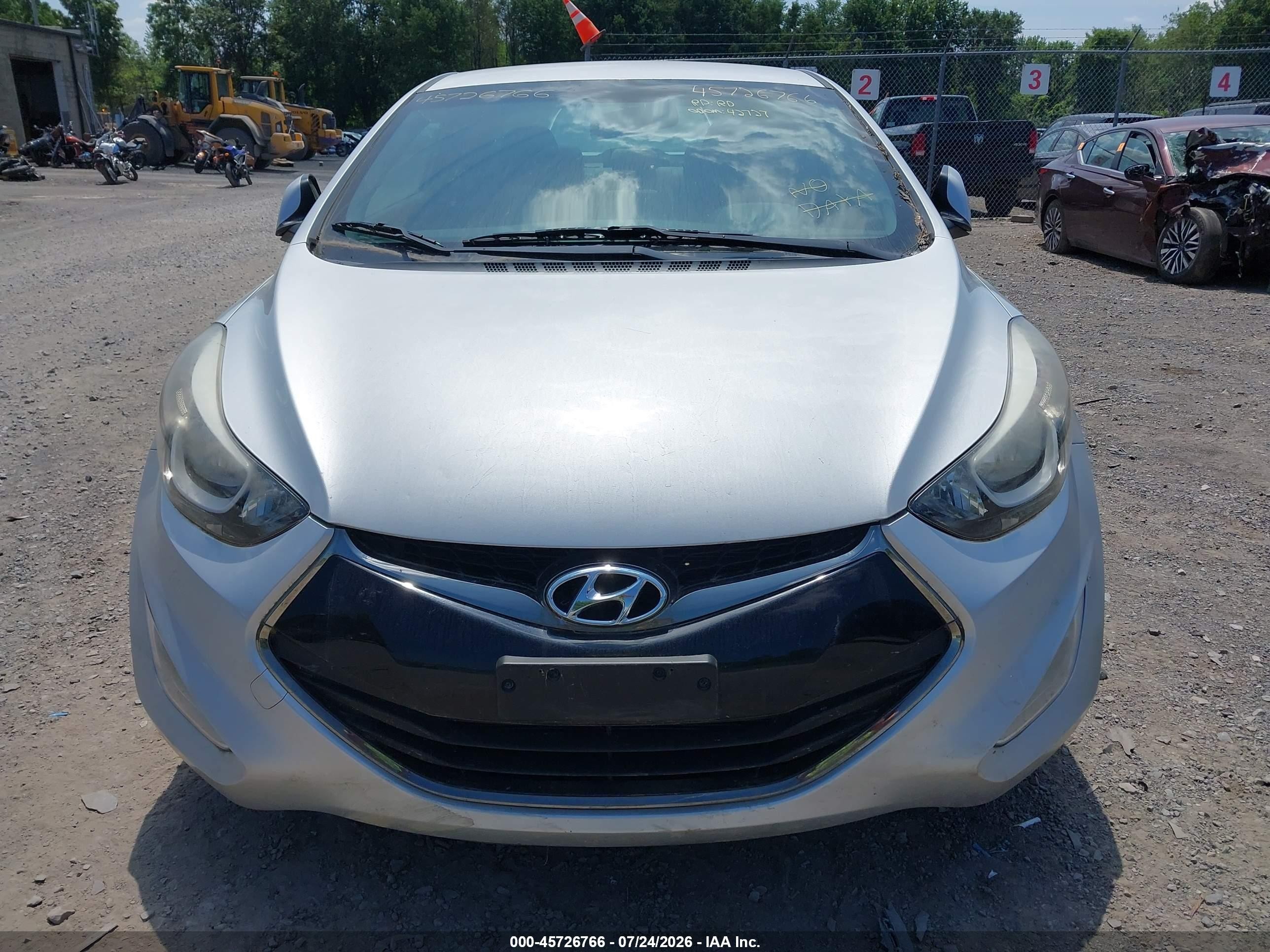 2014 Hyundai Elantra   Серебряный vin: KMHDH6AH4EU026484