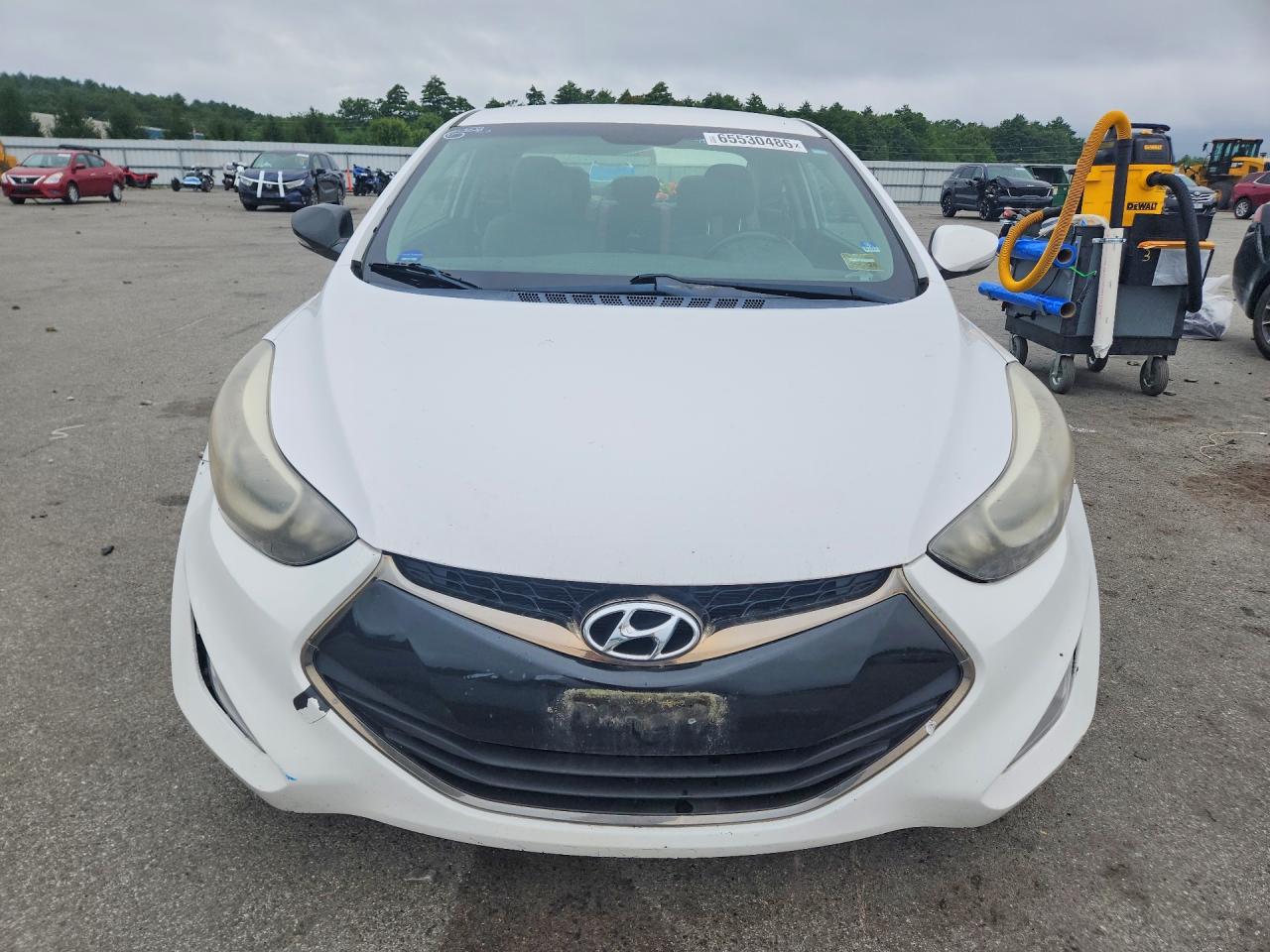 2014 Hyundai Elantra Coupe Base White vin: KMHDH6AH4EU026582