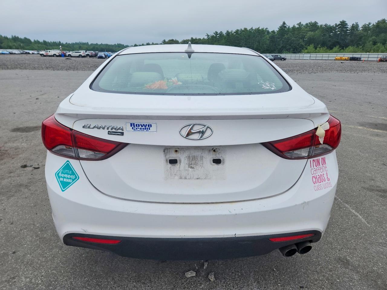 2014 Hyundai Elantra Coupe Base White vin: KMHDH6AH4EU026582