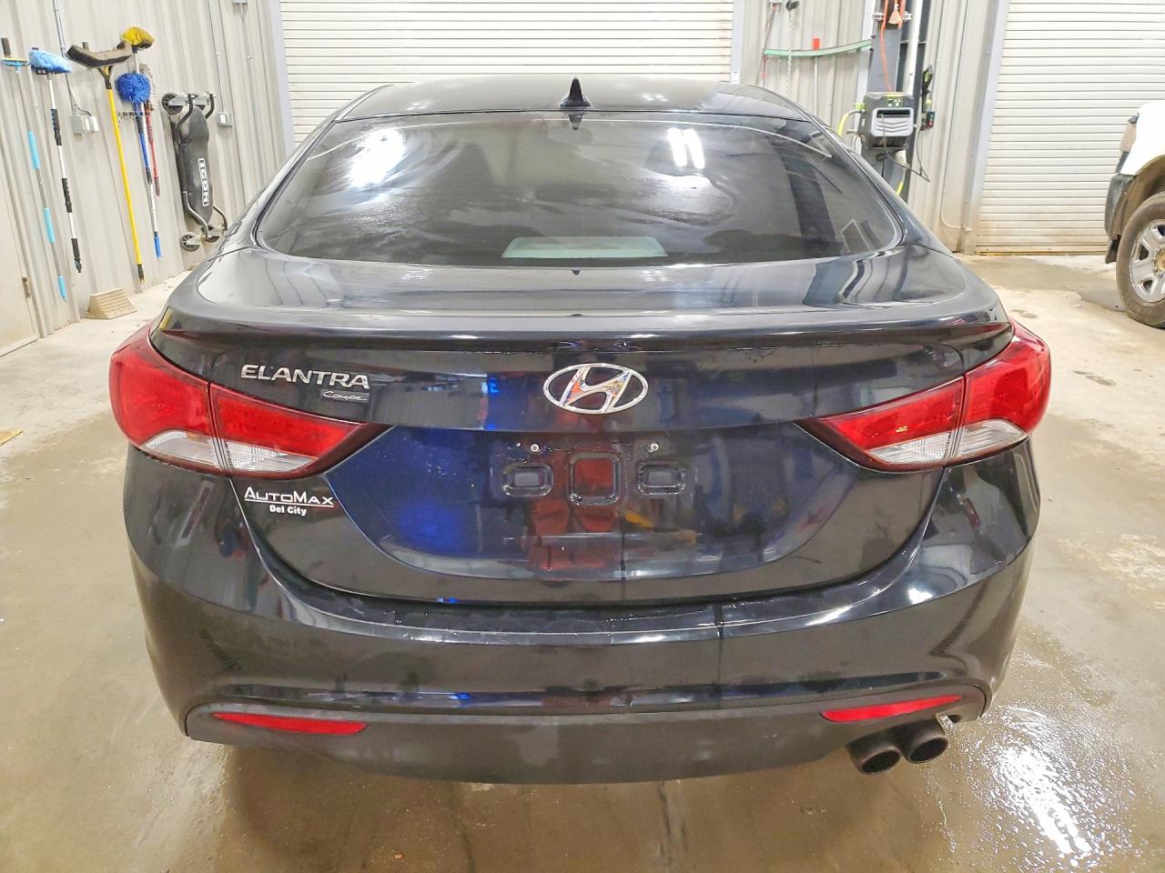 2014 Hyundai Elantra Coupe Base Черный vin: KMHDH6AH4EU028493
