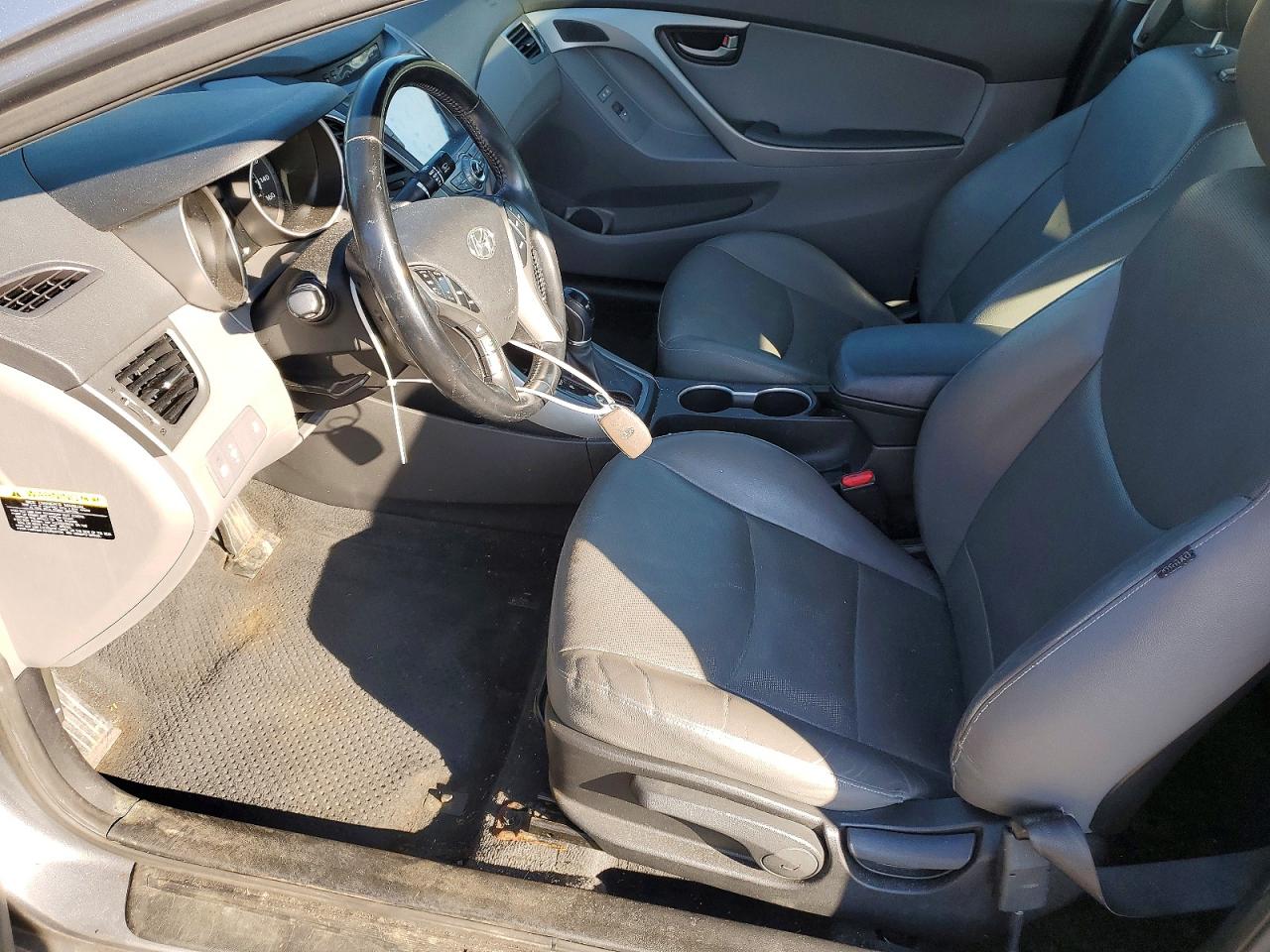 2014 Hyundai Elantra Coupe Base Silver vin: KMHDH6AH5EU025960
