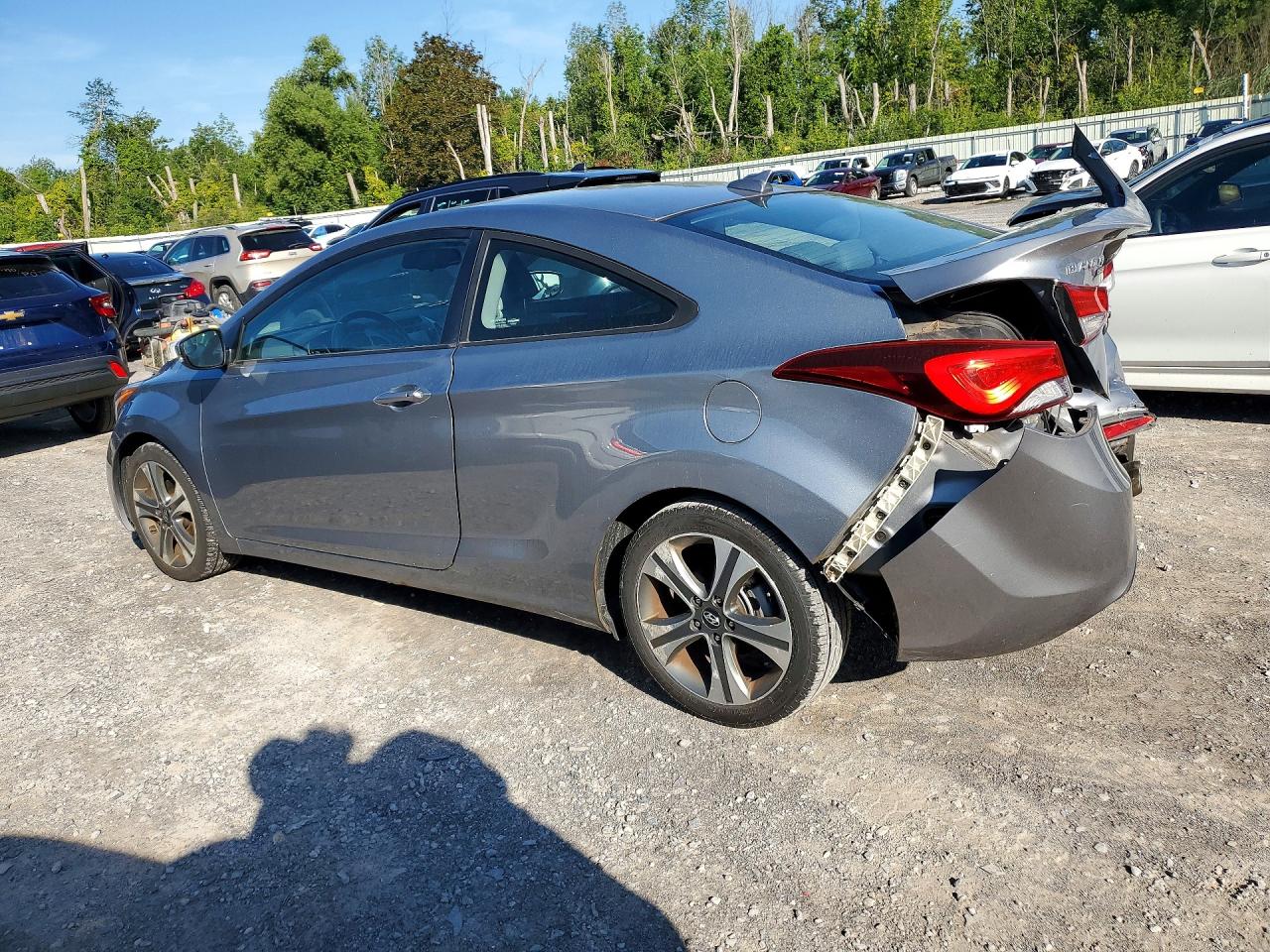 2014 Hyundai Elantra Coupe Base Silver vin: KMHDH6AH5EU025960