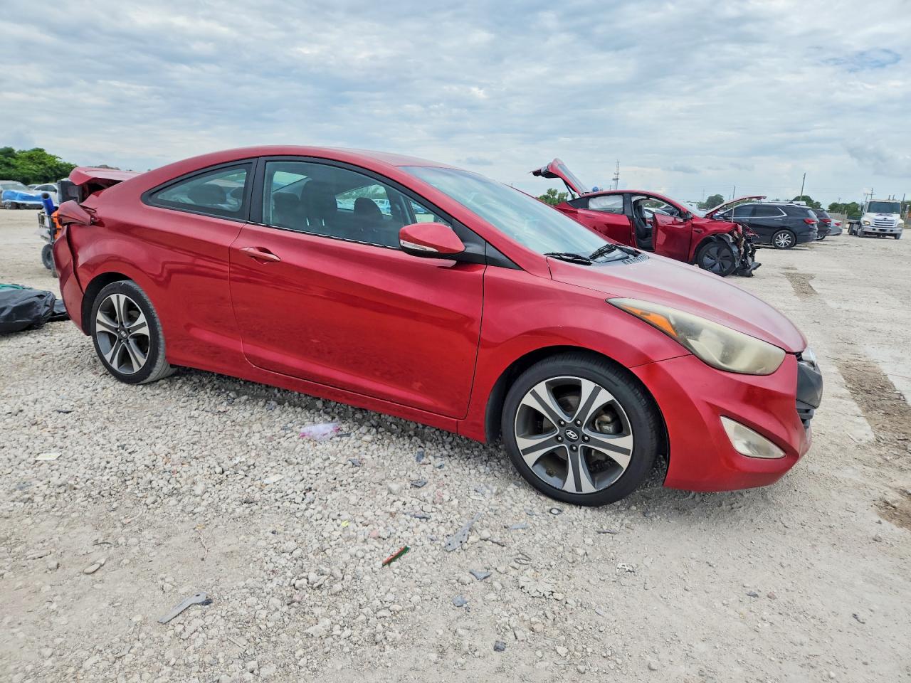 2014 Hyundai Elantra Coupe Base Red vin: KMHDH6AH5EU028924