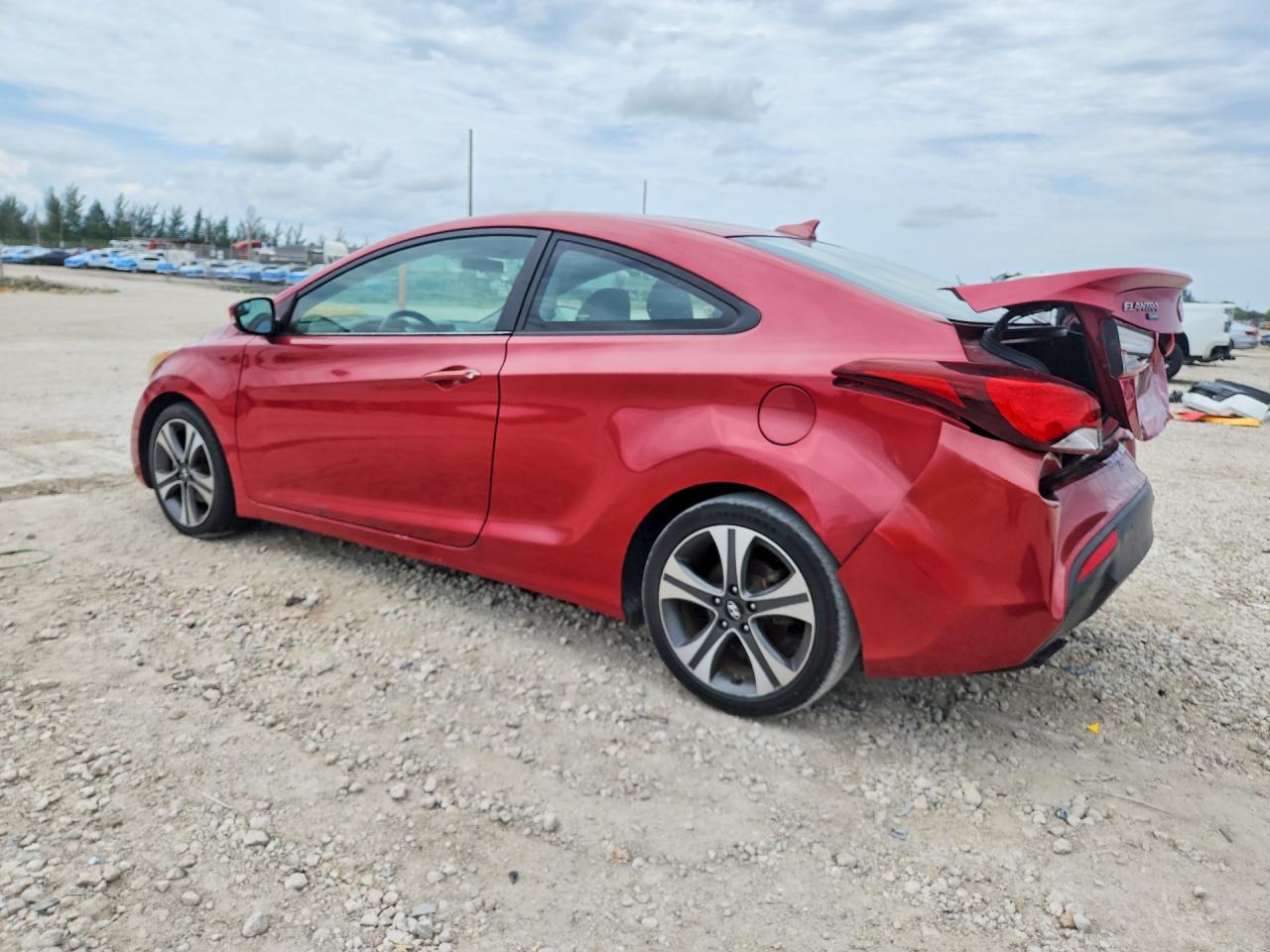 2014 Hyundai Elantra Coupe Base Red vin: KMHDH6AH5EU028924