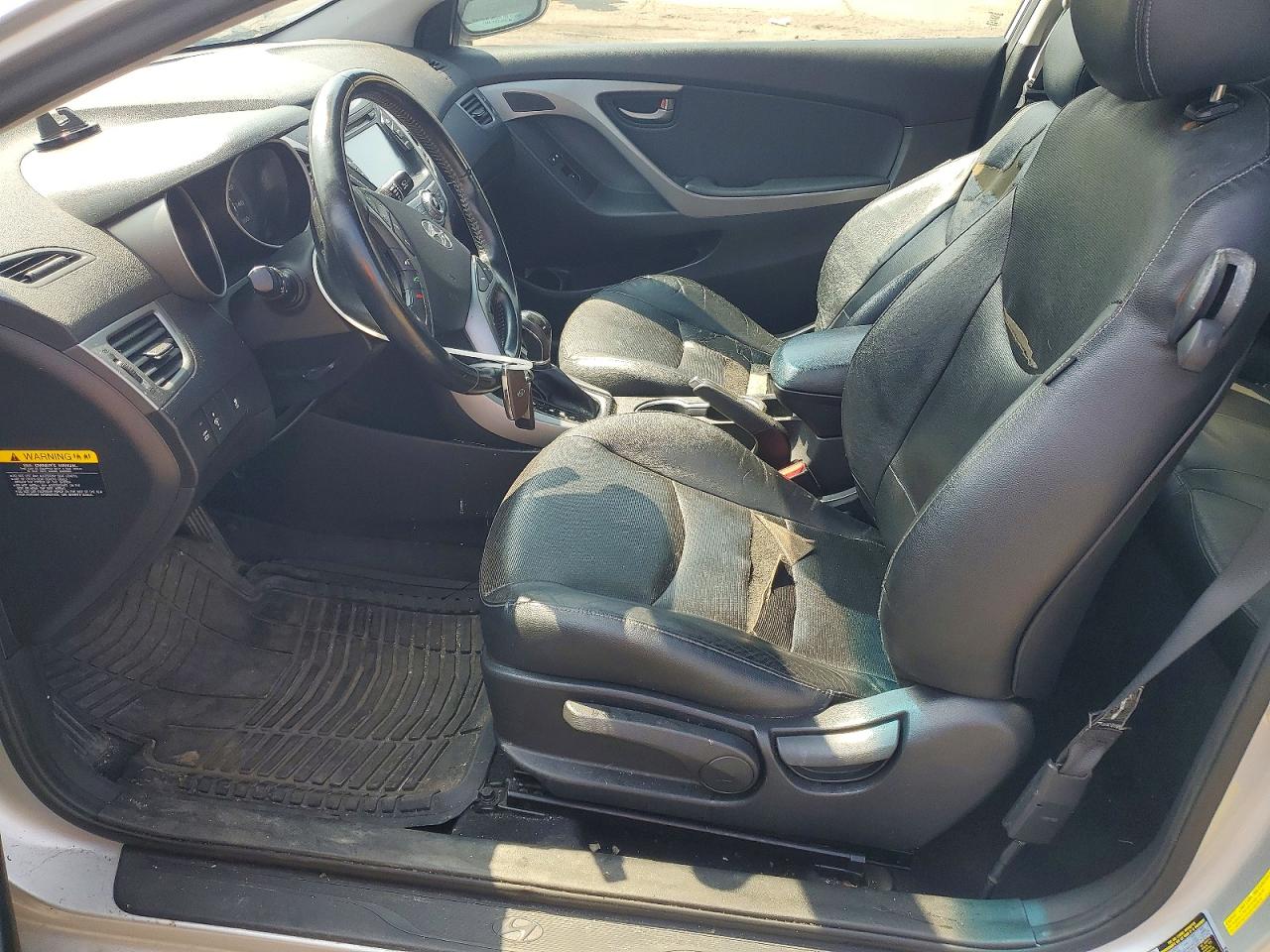 2014 Hyundai Elantra Coupe Base Silver vin: KMHDH6AH6EU024039