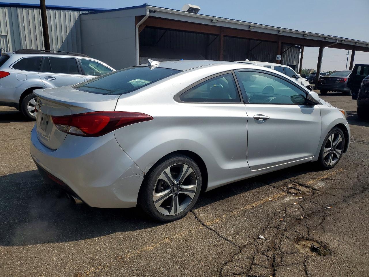 2014 Hyundai Elantra Coupe Base Silver vin: KMHDH6AH6EU024039