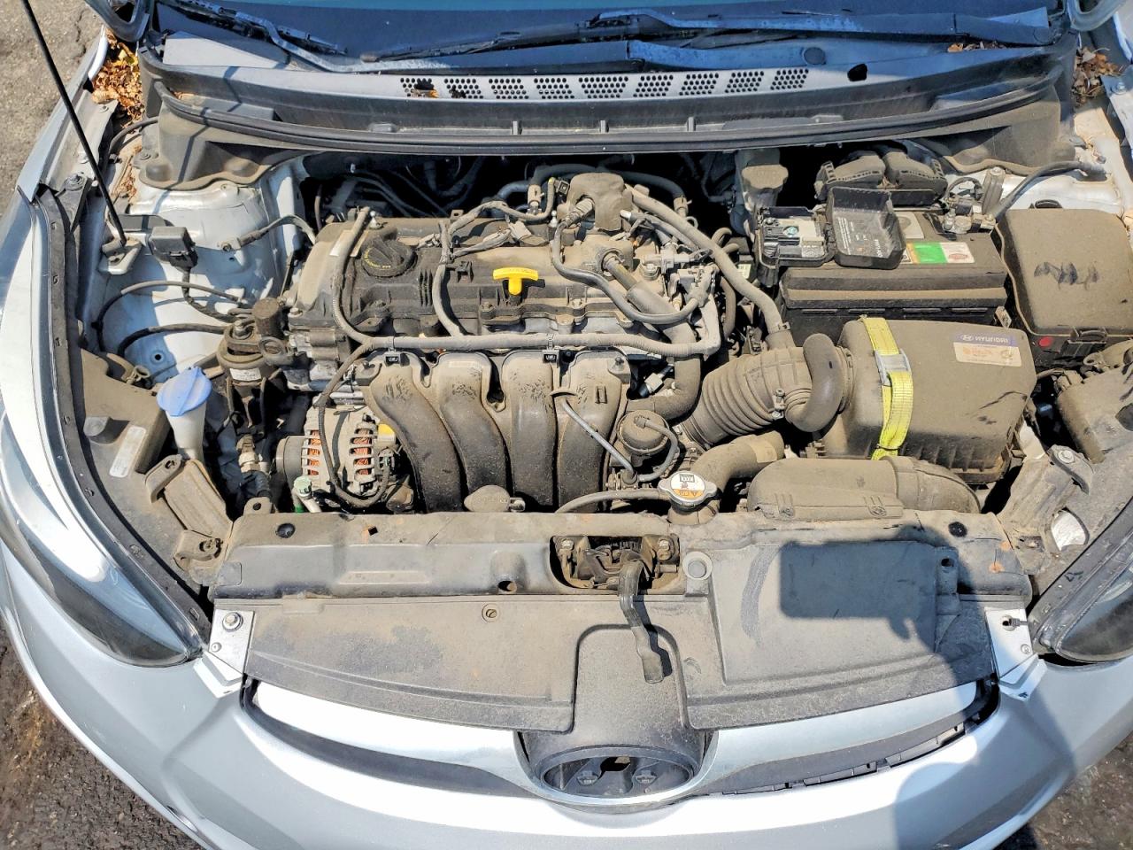 2014 Hyundai Elantra Coupe Base Silver vin: KMHDH6AH6EU024039