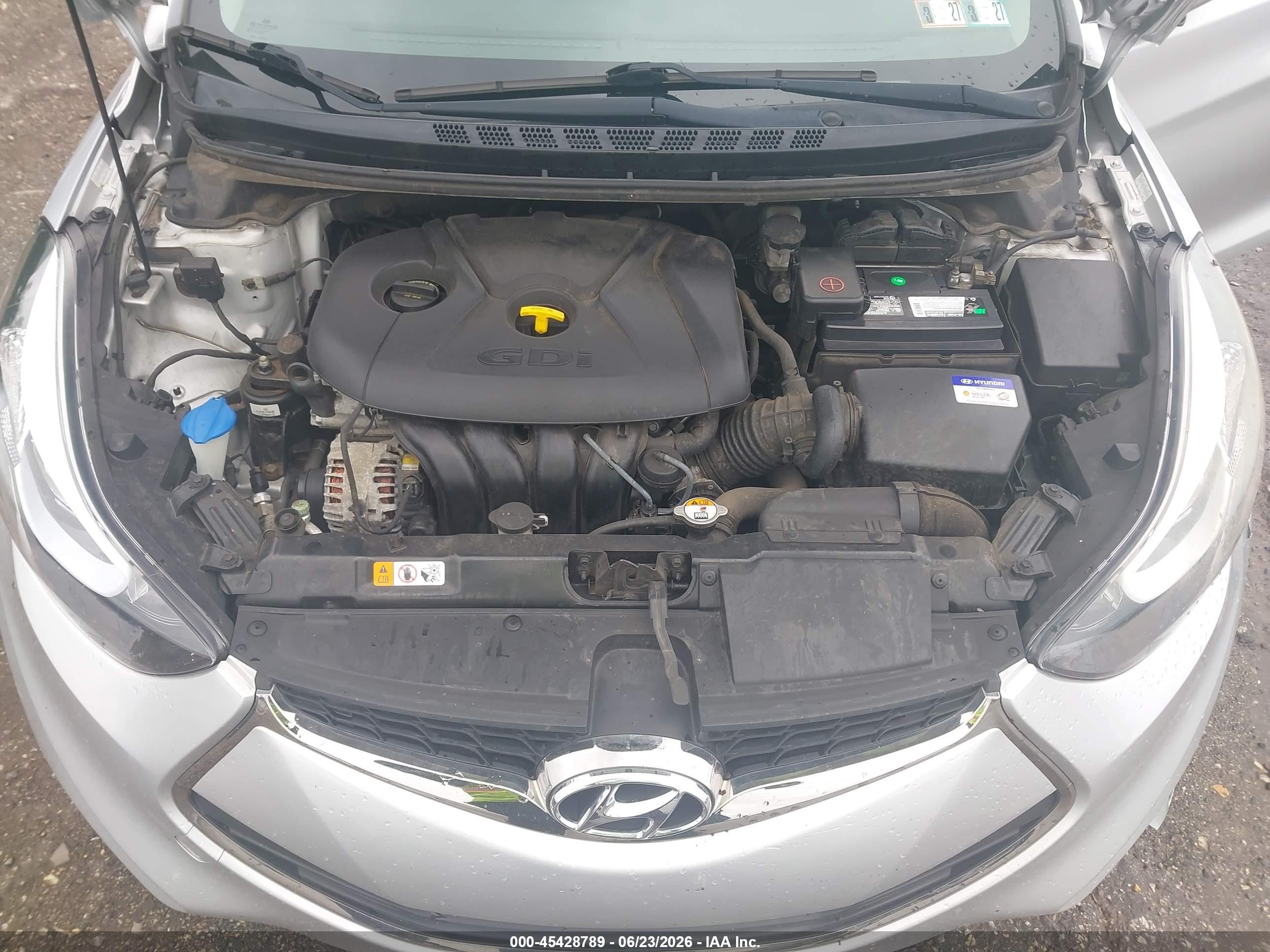 2014 Hyundai Elantra   Silver vin: KMHDH6AH6EU024638