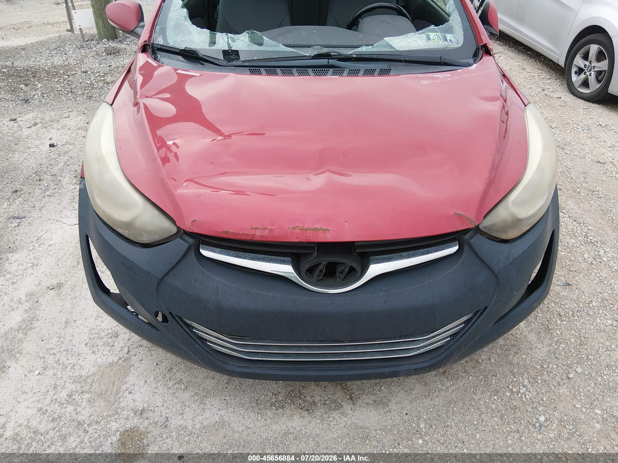 2014 Hyundai Elantra   Red vin: KMHDH6AH6EU026101