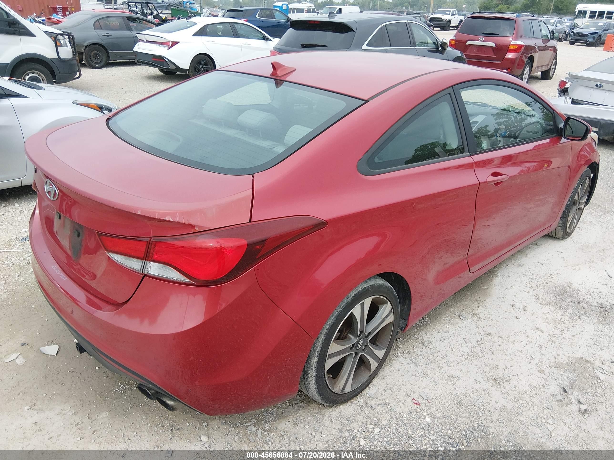 2014 Hyundai Elantra   Red vin: KMHDH6AH6EU026101