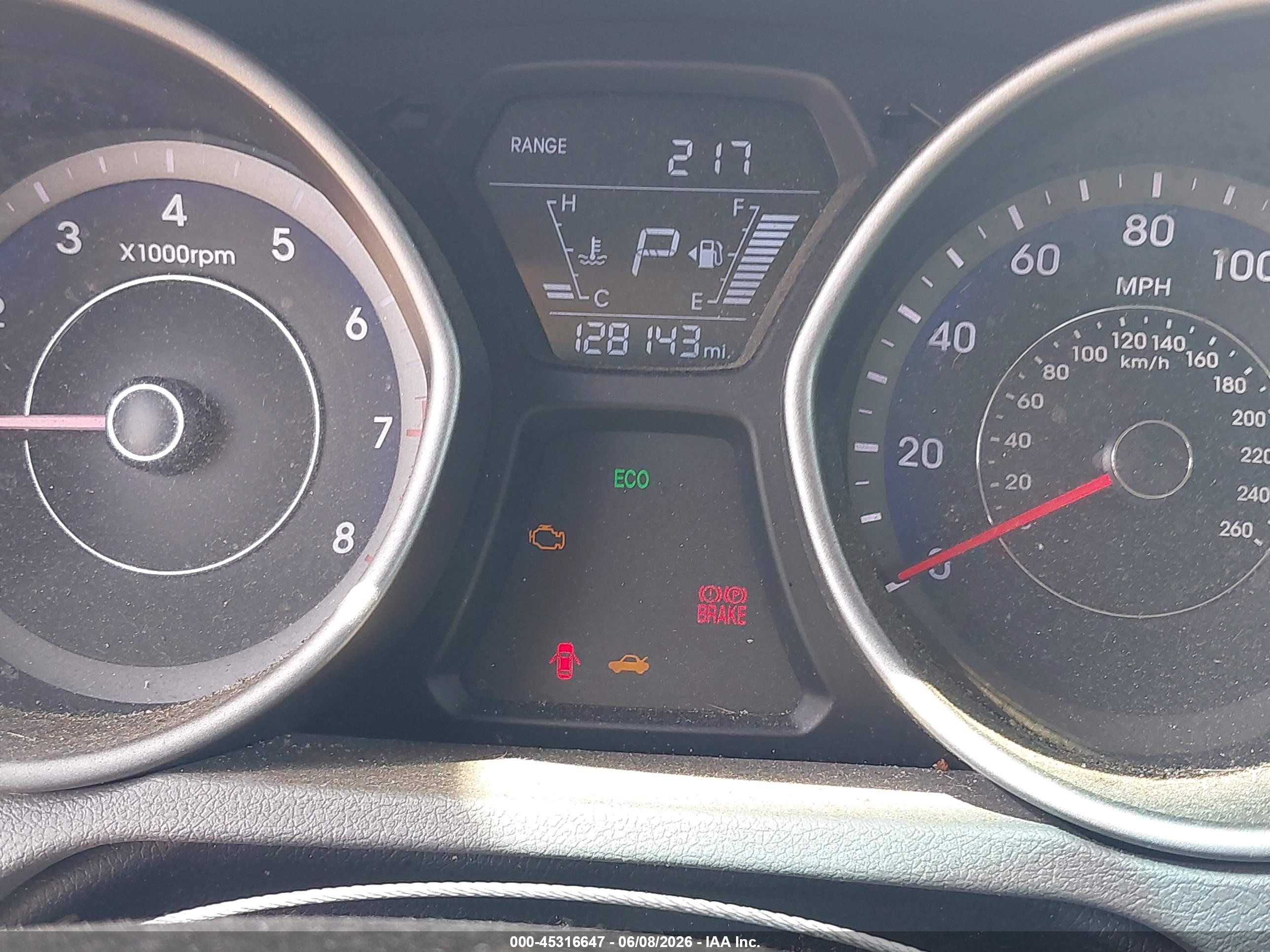 2014 Hyundai Elantra Silver vin: KMHDH6AH6EU026356