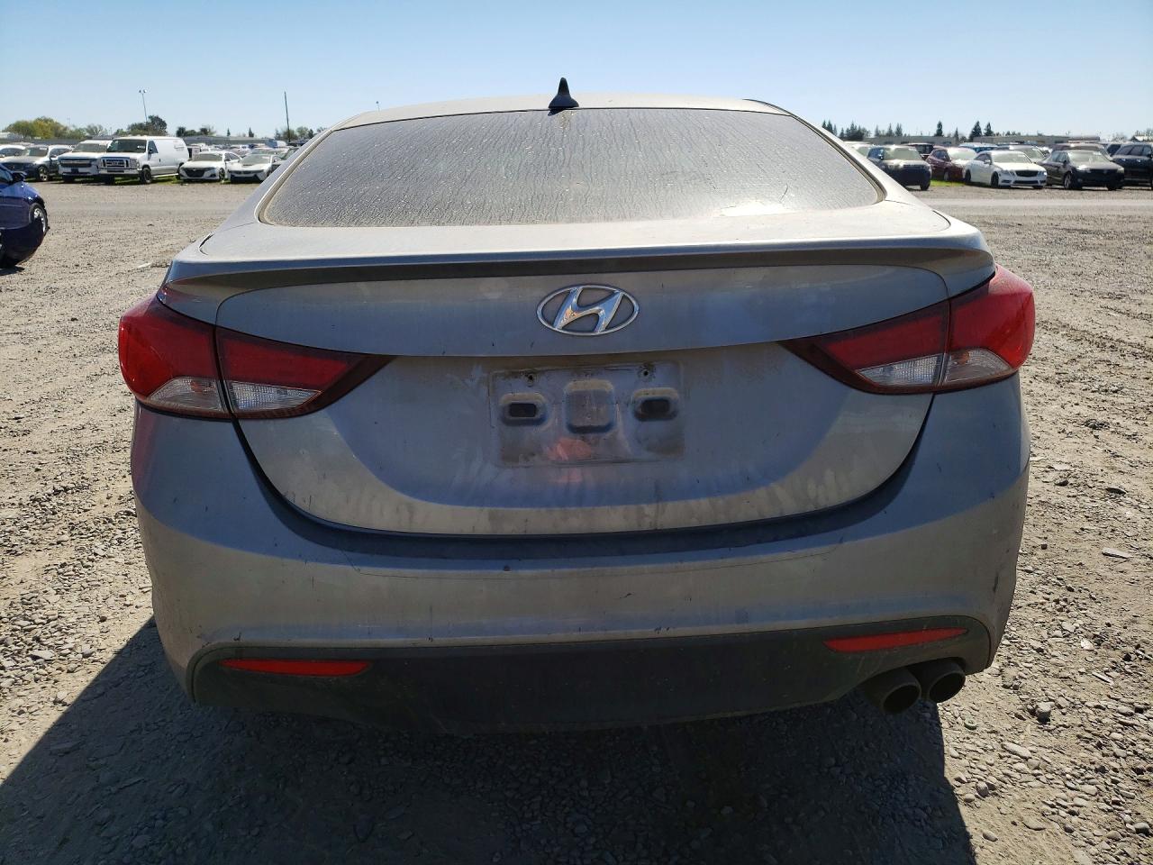 2014 Hyun Elantra Coupe Silver vin: KMHDH6AH9EU023984