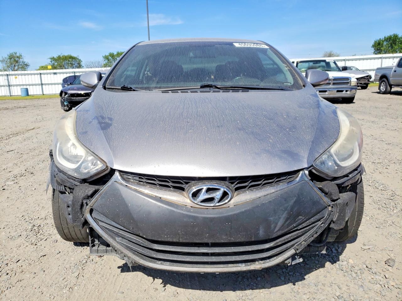 2014 Hyun Elantra Coupe Silver vin: KMHDH6AH9EU023984
