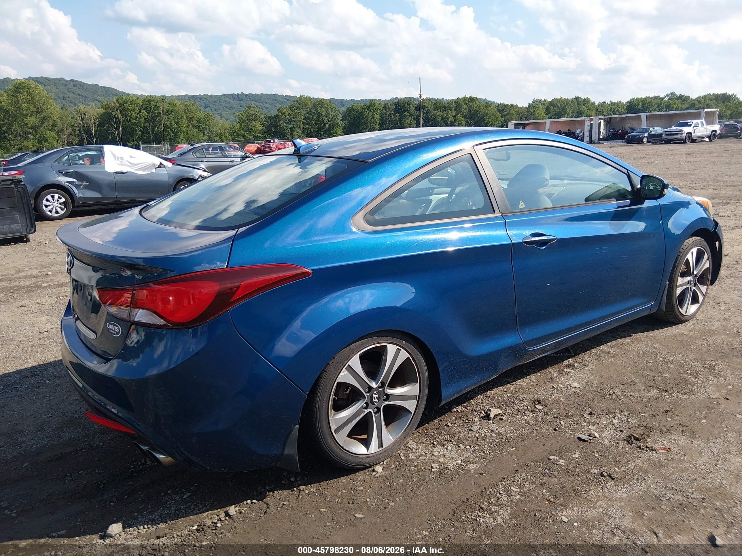 2014 Hyundai Elantra   Blue vin: KMHDH6AH9EU026271