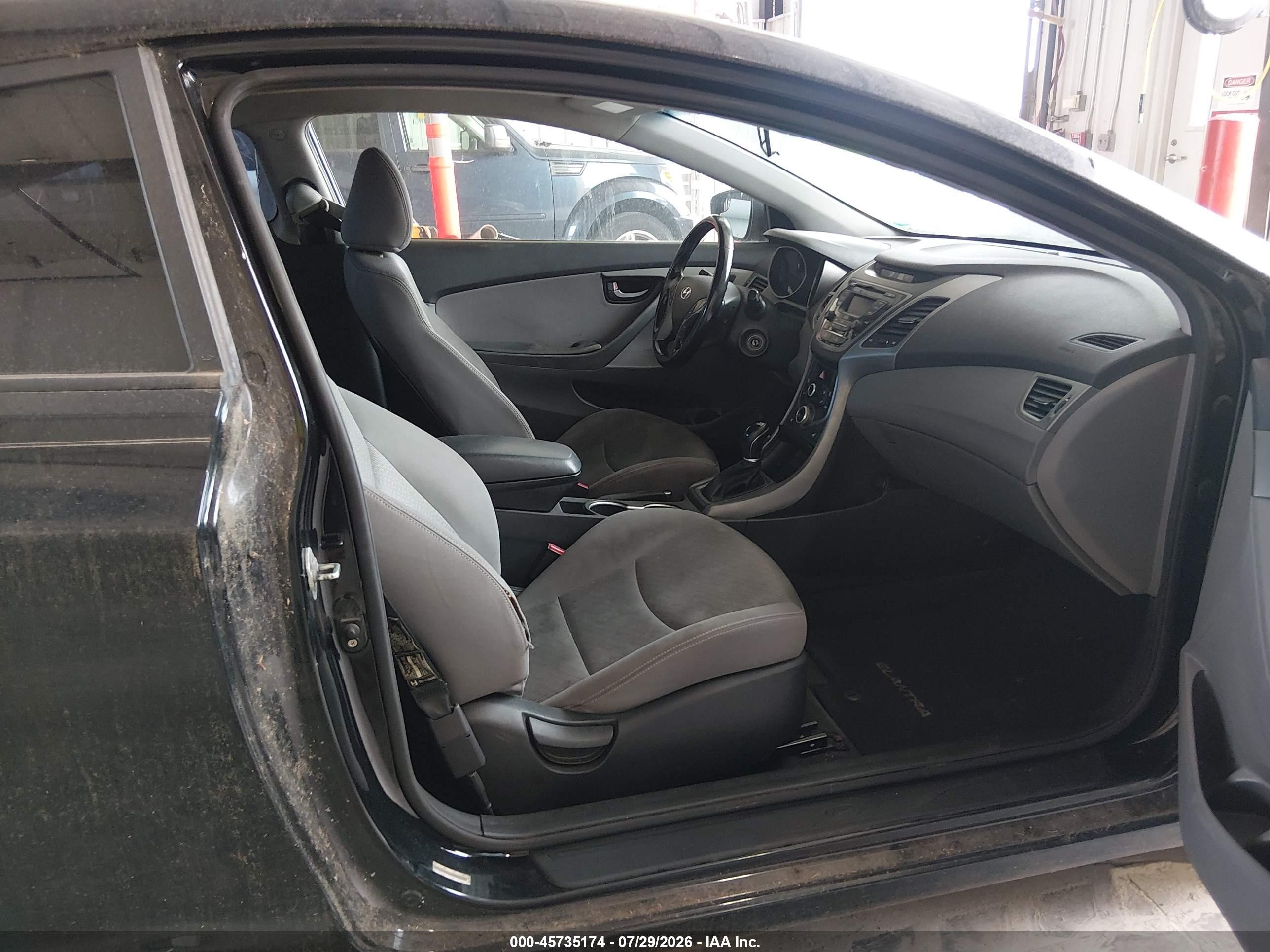 2014 Hyundai Elantra   Черный vin: KMHDH6AHXEU028952