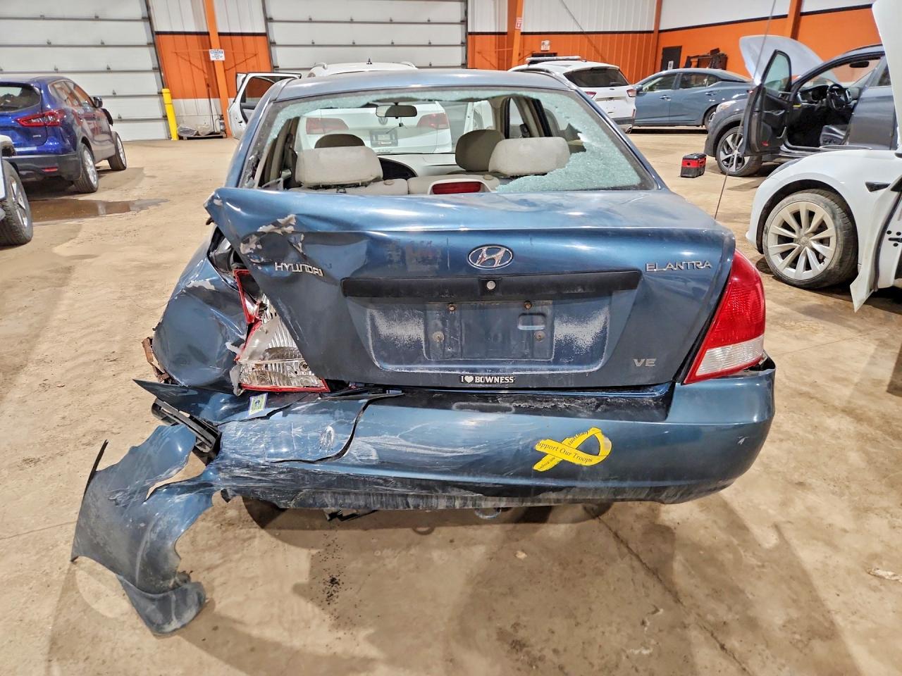 2001 Hyundai Elantra Gl Blue vin: KMHDM45D91U057876