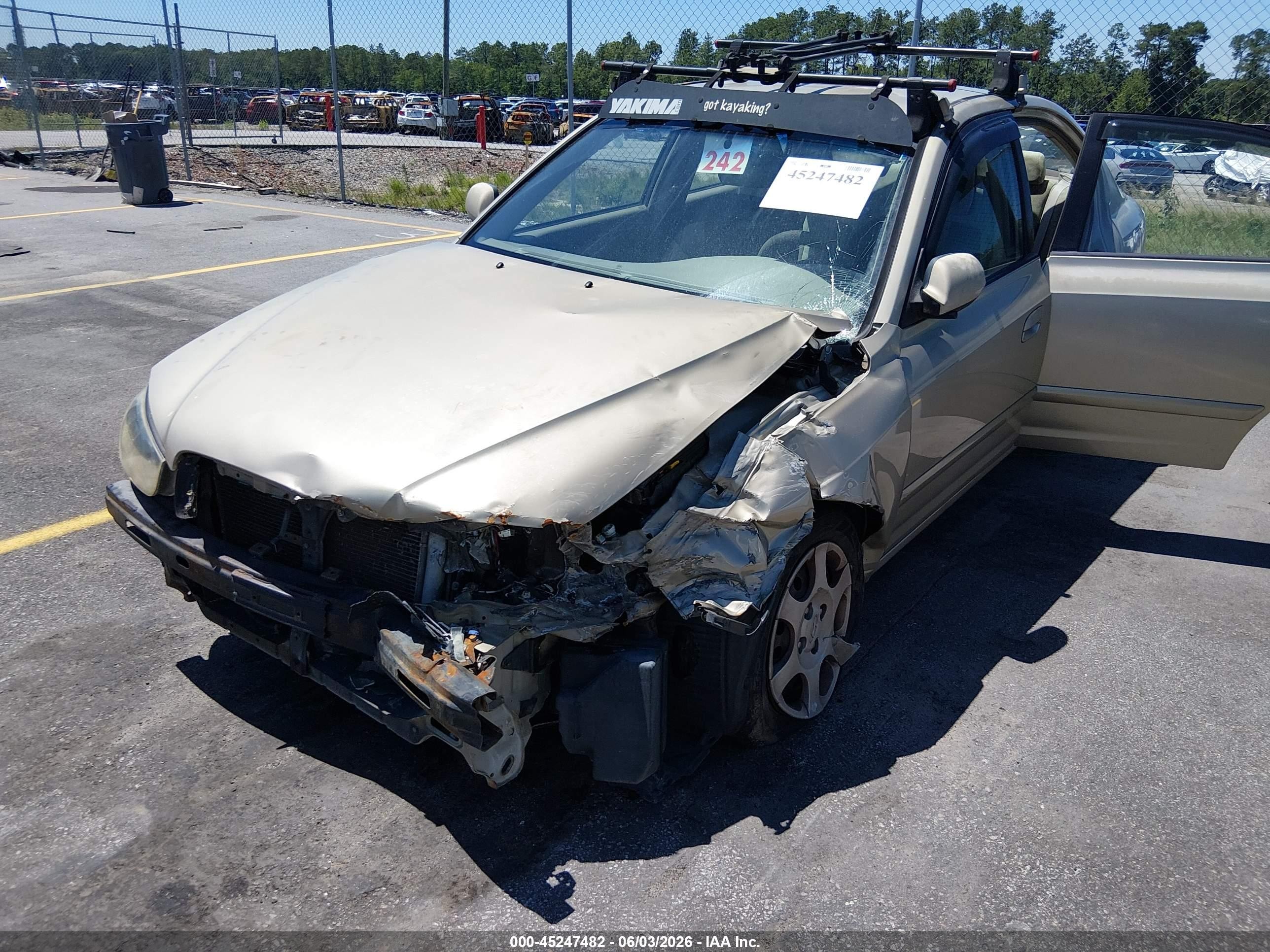 2001 Hyundai Elantra Gls Gold vin: KMHDN45D01U079262