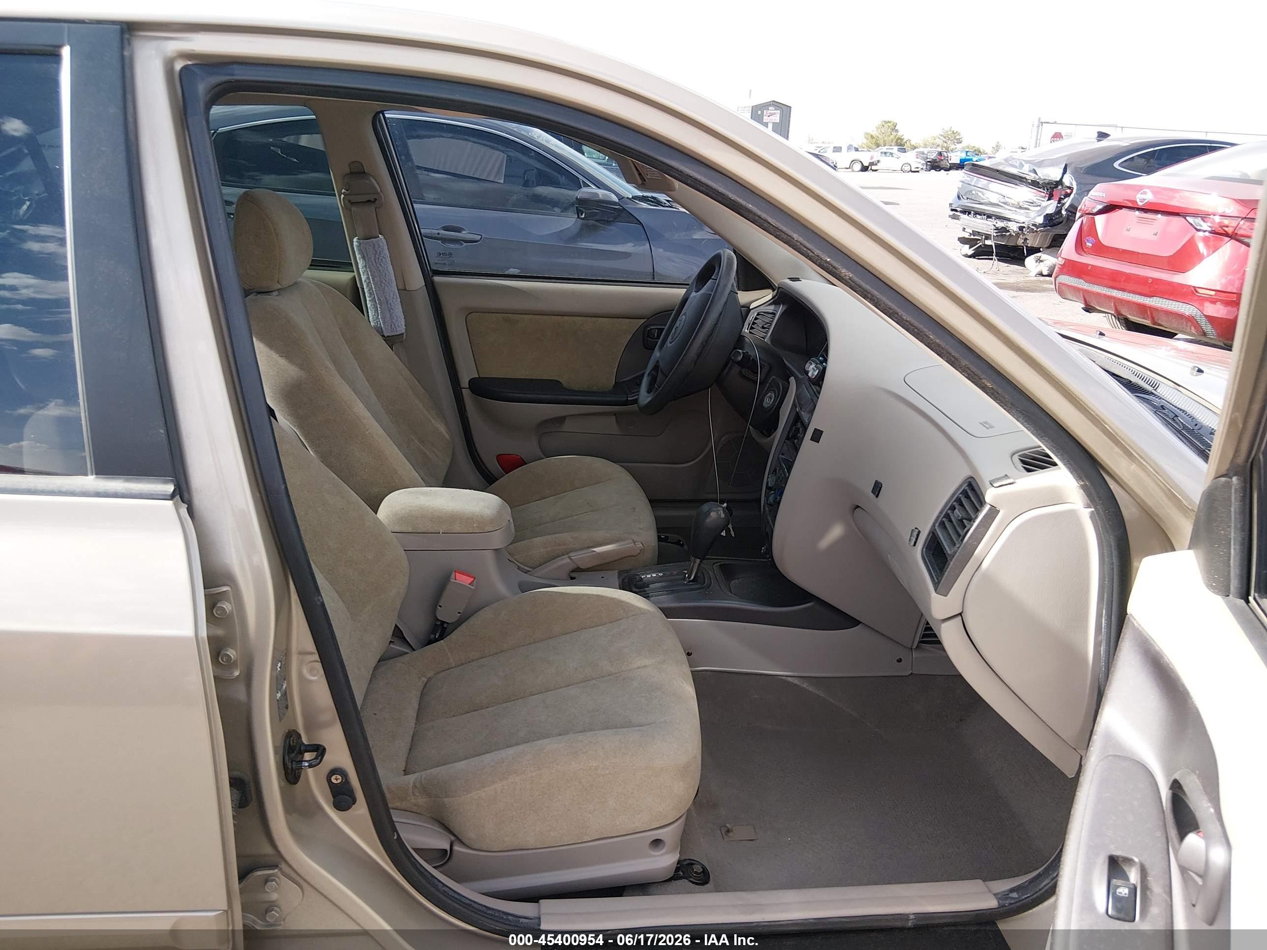 2003 Hyundai Elantra Gls/gt Gold vin: KMHDN45D03U552614