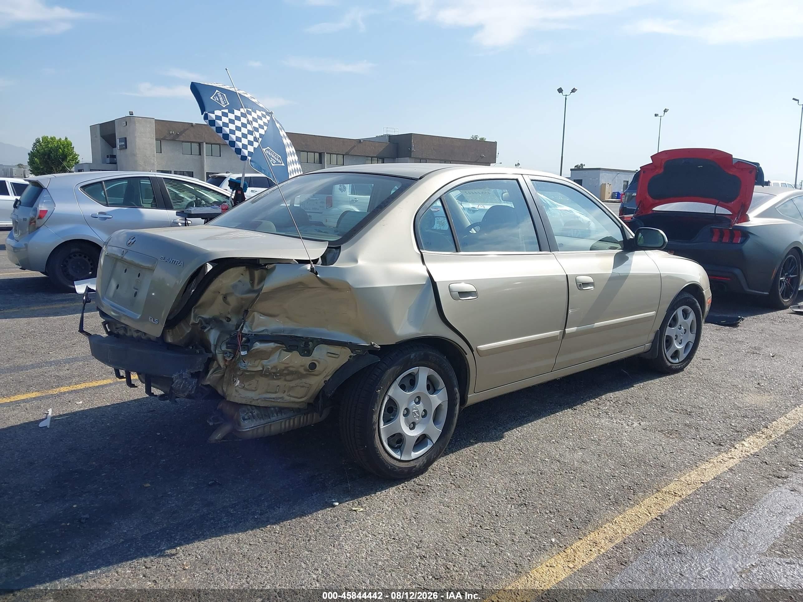 2001 Hyundai Elantra Gls Beige vin: KMHDN45D11U043953