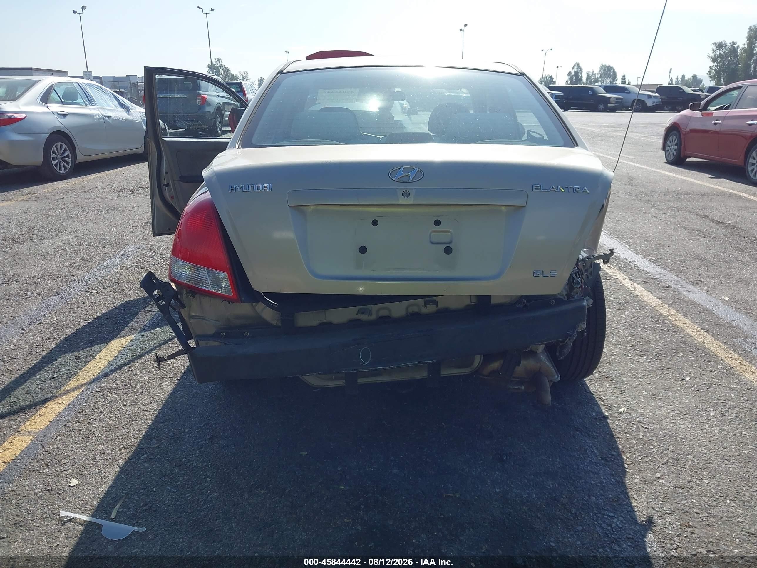 2001 Hyundai Elantra Gls Beige vin: KMHDN45D11U043953