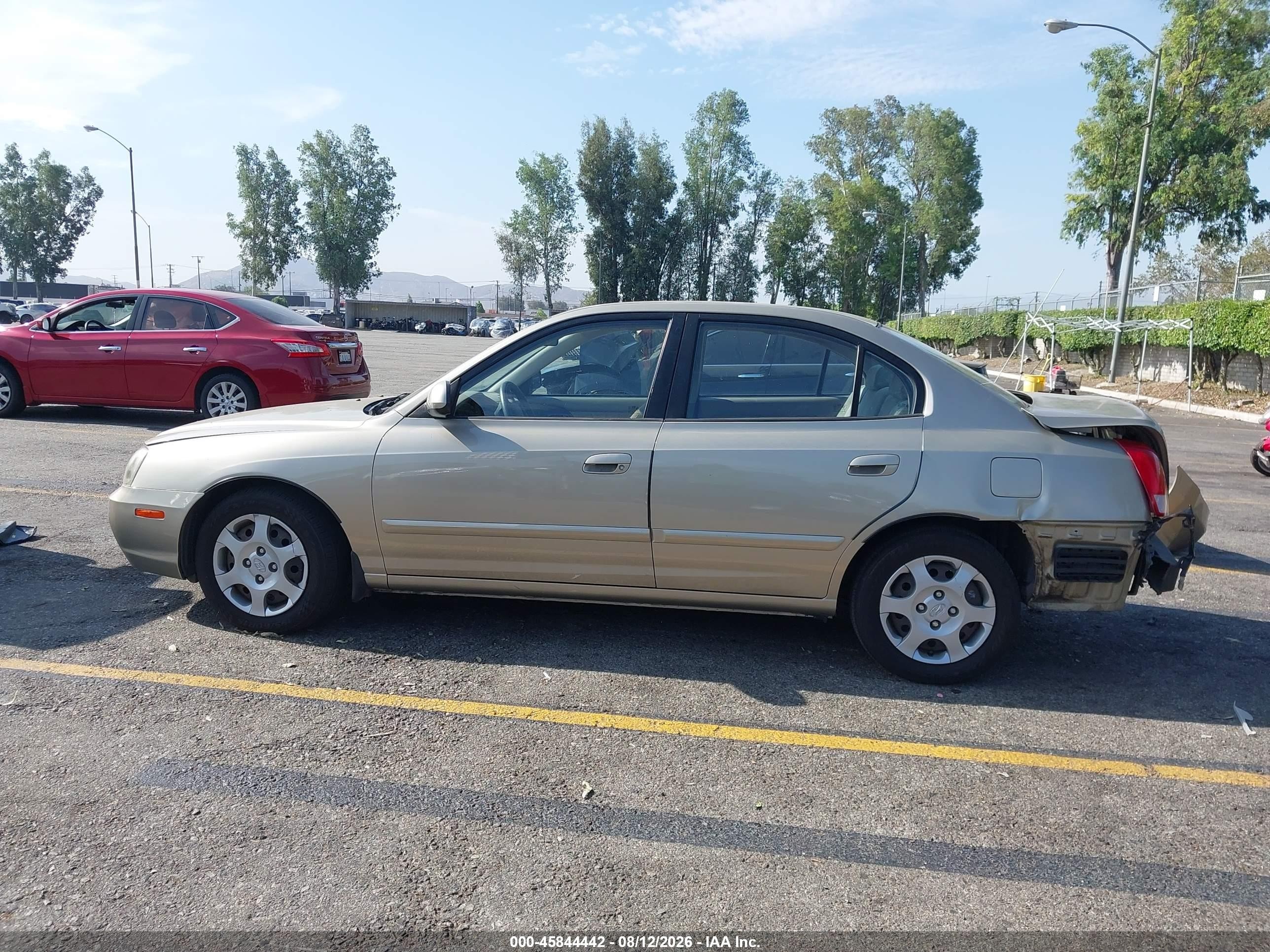 2001 Hyundai Elantra Gls Beige vin: KMHDN45D11U043953