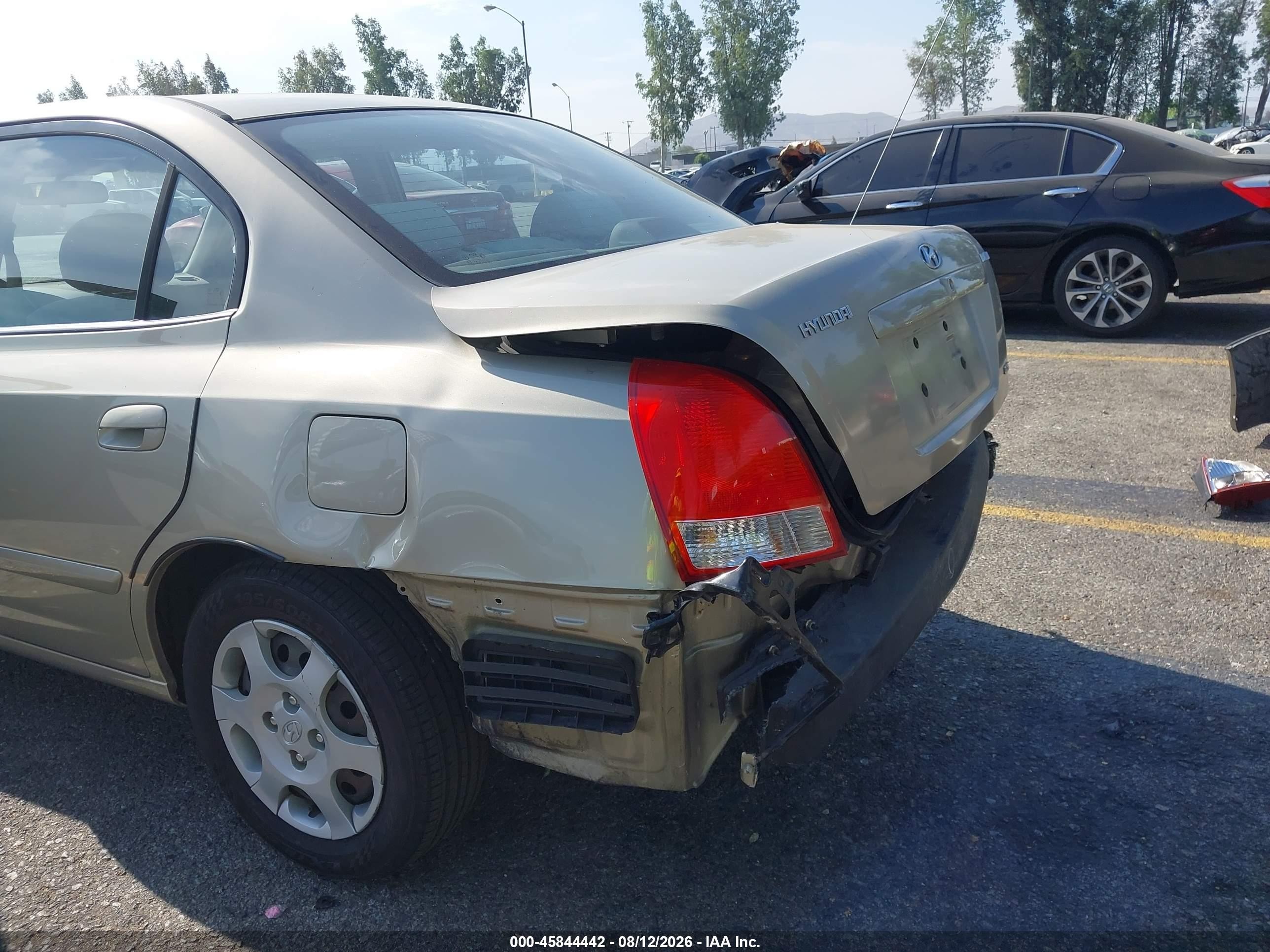 2001 Hyundai Elantra Gls Beige vin: KMHDN45D11U043953