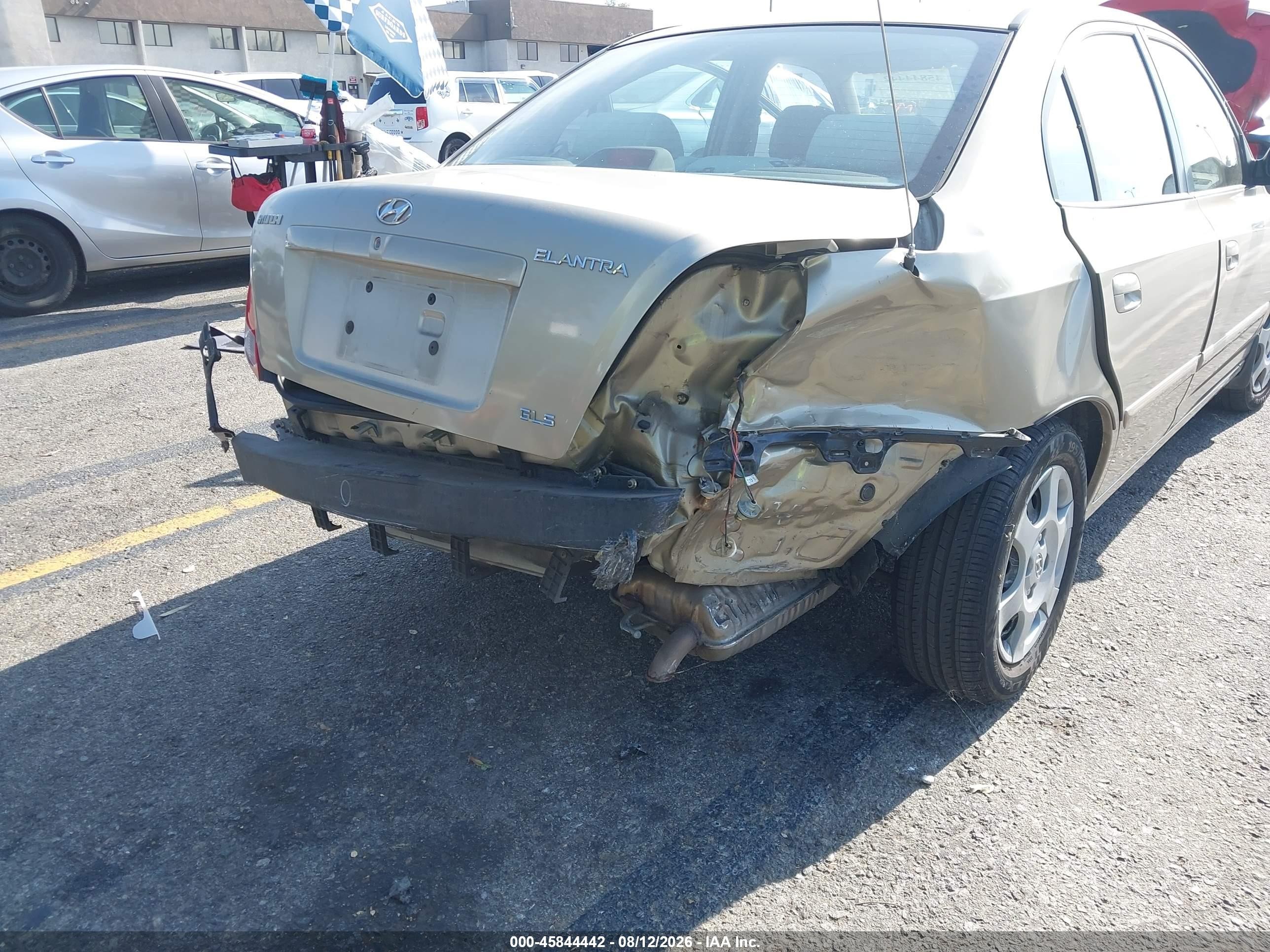 2001 Hyundai Elantra Gls Beige vin: KMHDN45D11U043953