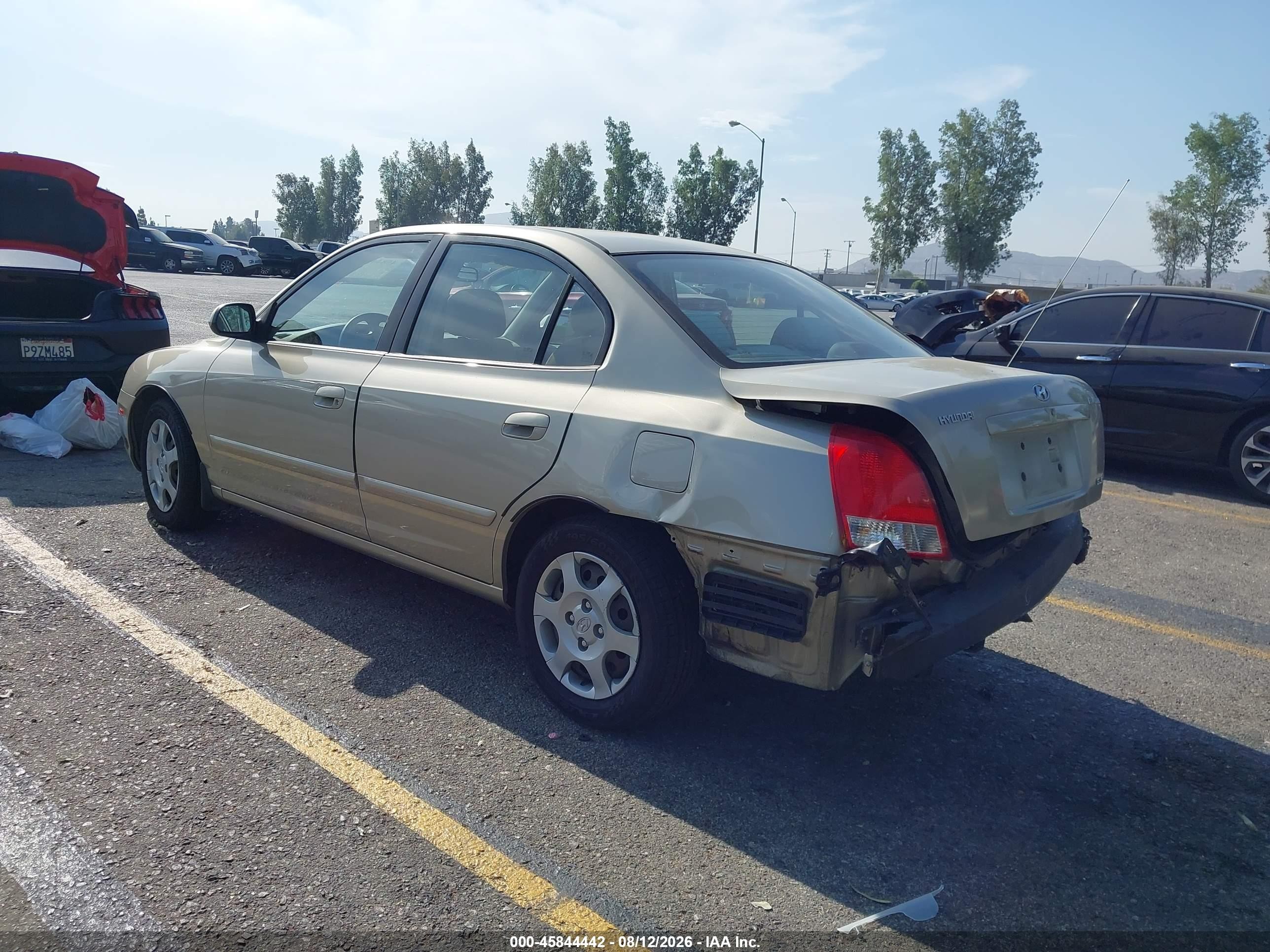 2001 Hyundai Elantra Gls Beige vin: KMHDN45D11U043953