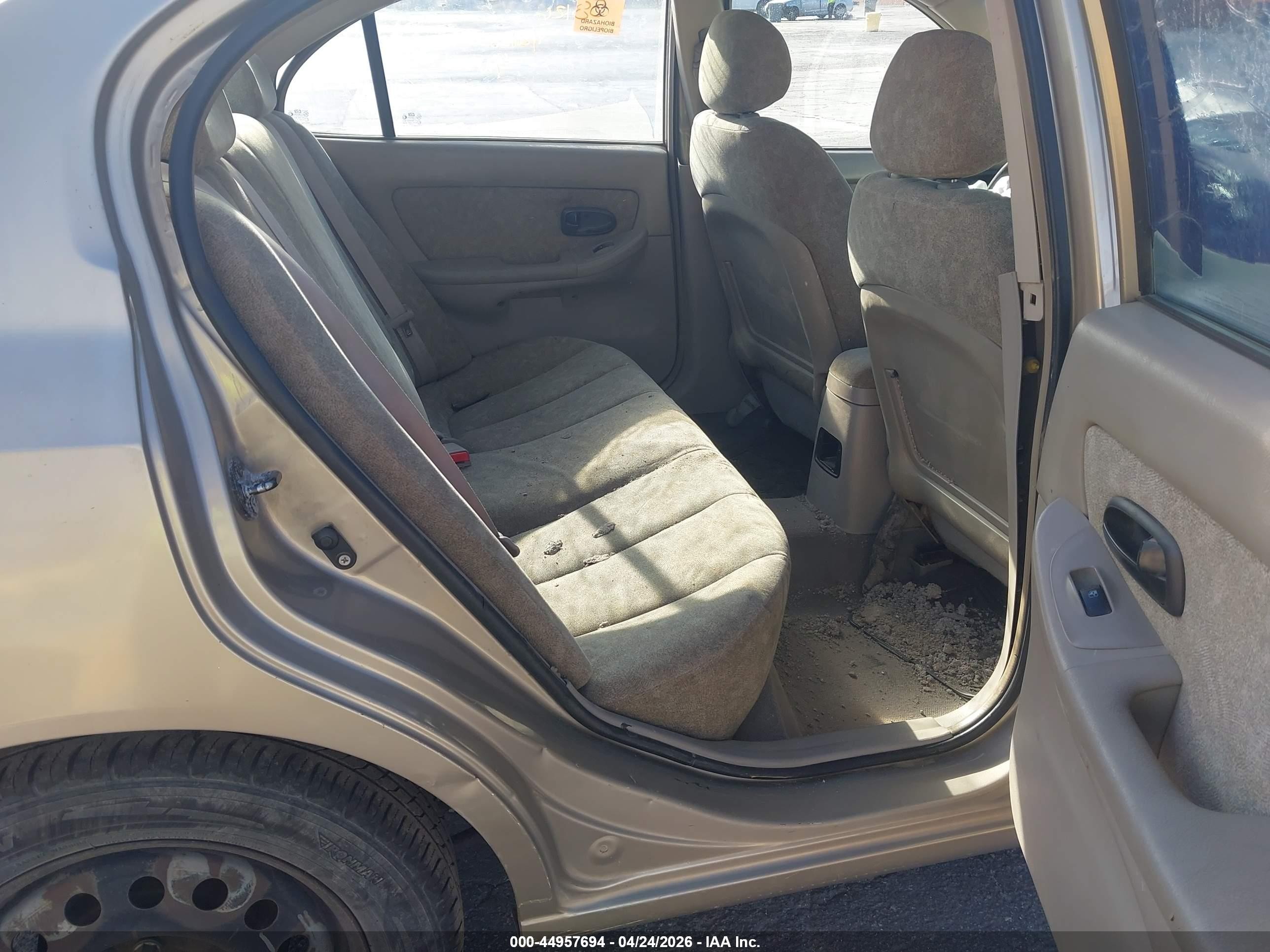 2001 Hyundai Elantra Gls Champagne vin: KMHDN45D11U182349