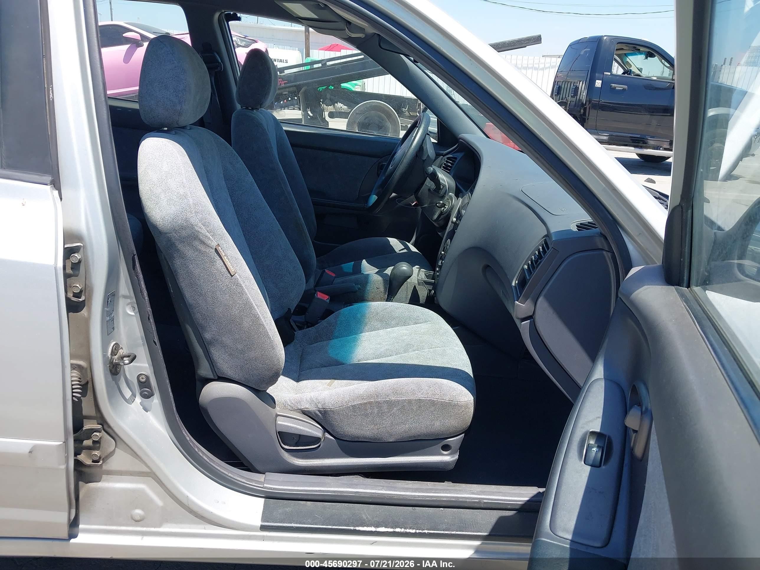 2002 Hyundai Elantra Gls Silver vin: KMHDN45D12U304287