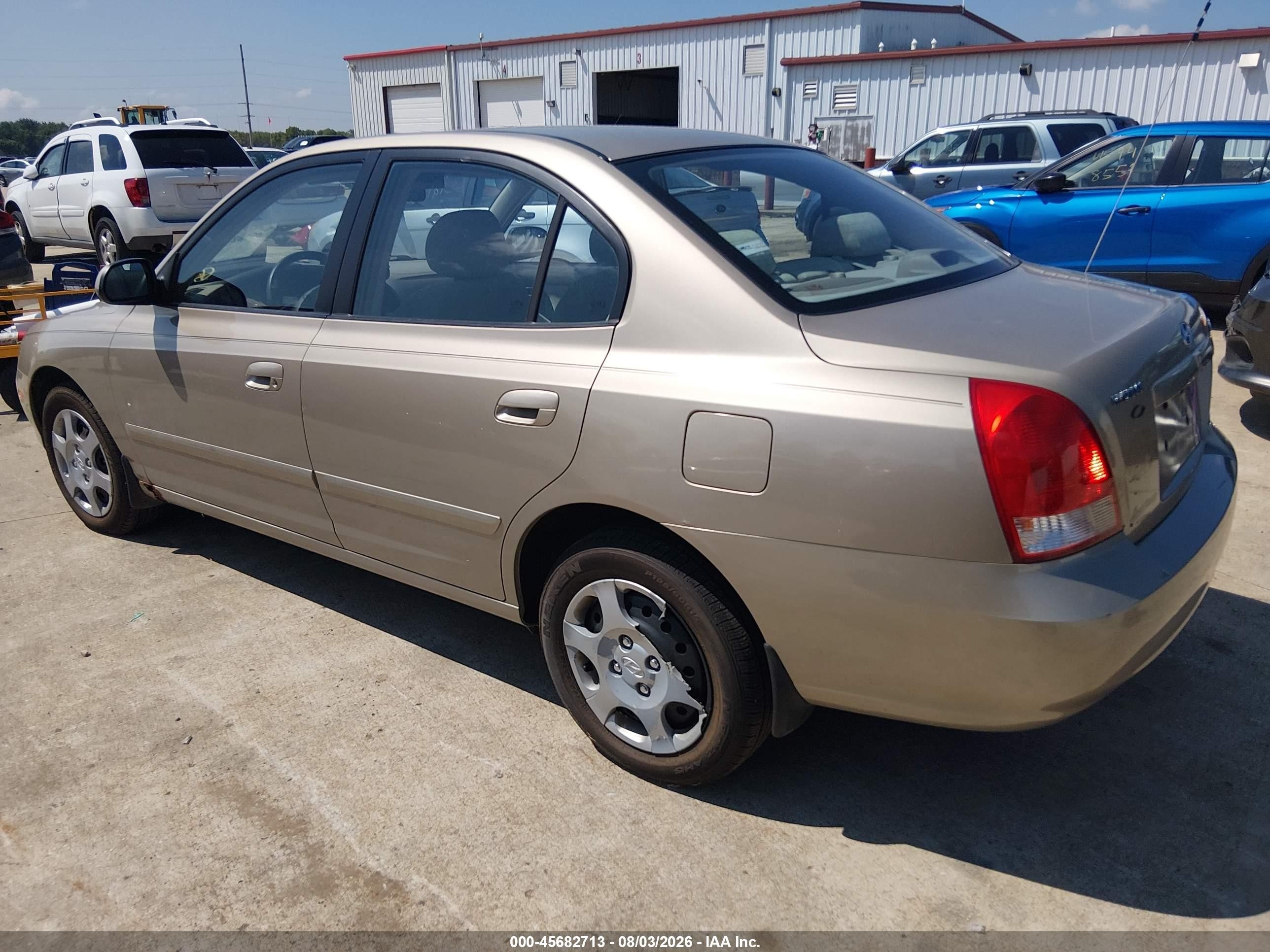 2002 Hyundai Elantra Gls Gold vin: KMHDN45D22U334088