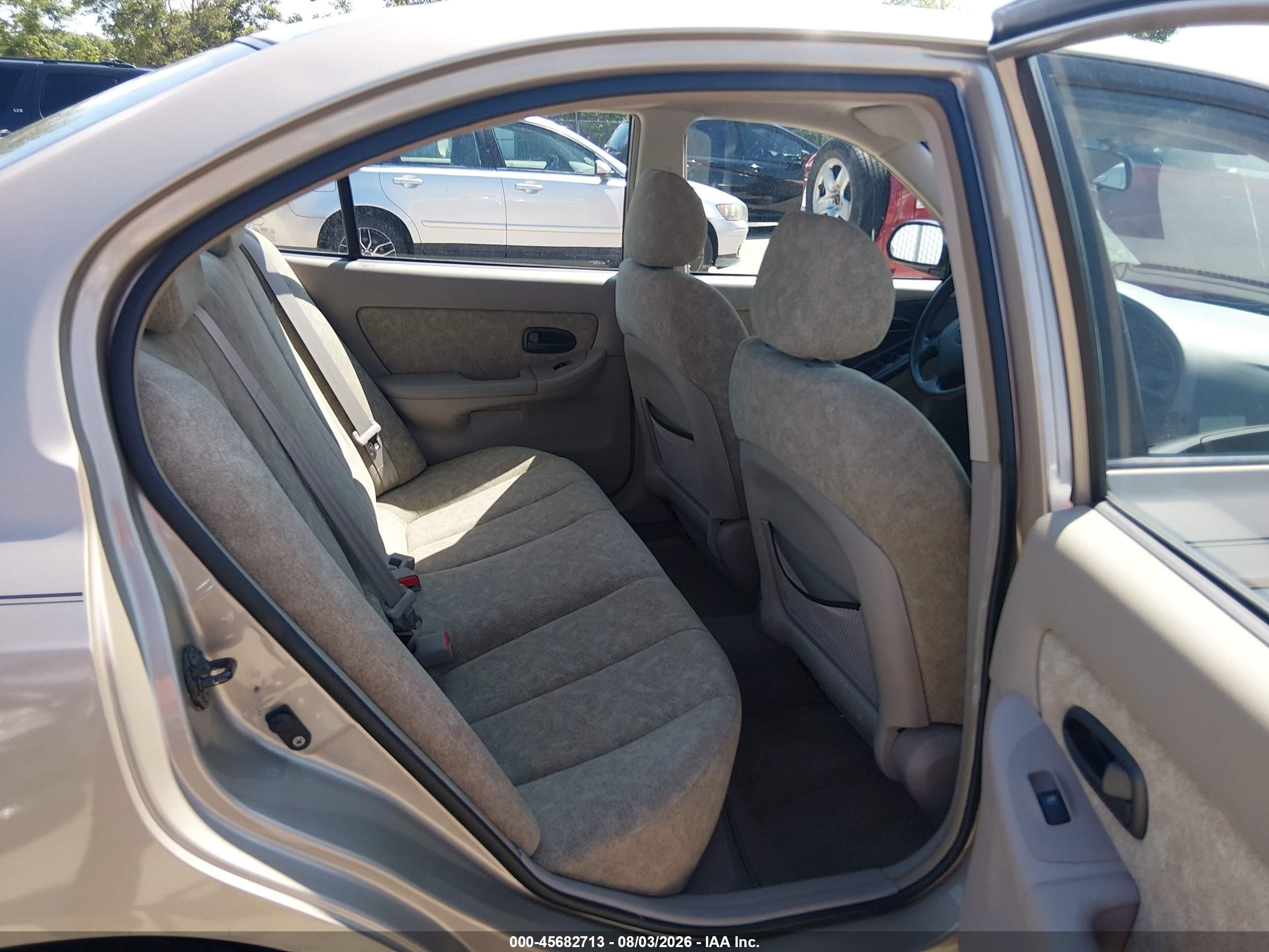 2002 Hyundai Elantra Gls Gold vin: KMHDN45D22U334088