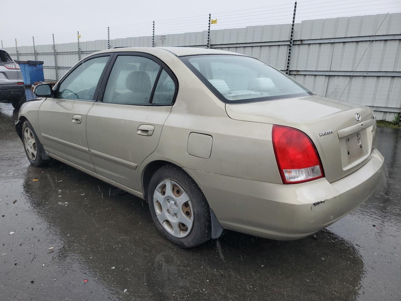 2002 Hyundai Elantra Gls Beige vin: KMHDN45D22U455123